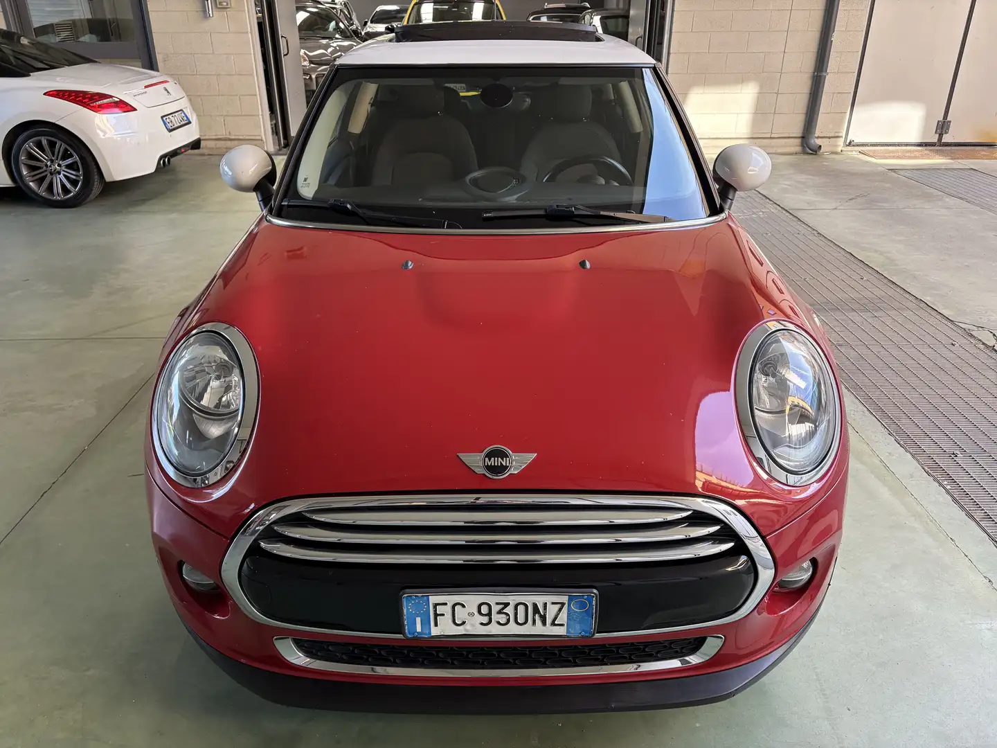 MINI Cooper D 1.5 Business 3p Tetto panoramico apribile Rosso - 2