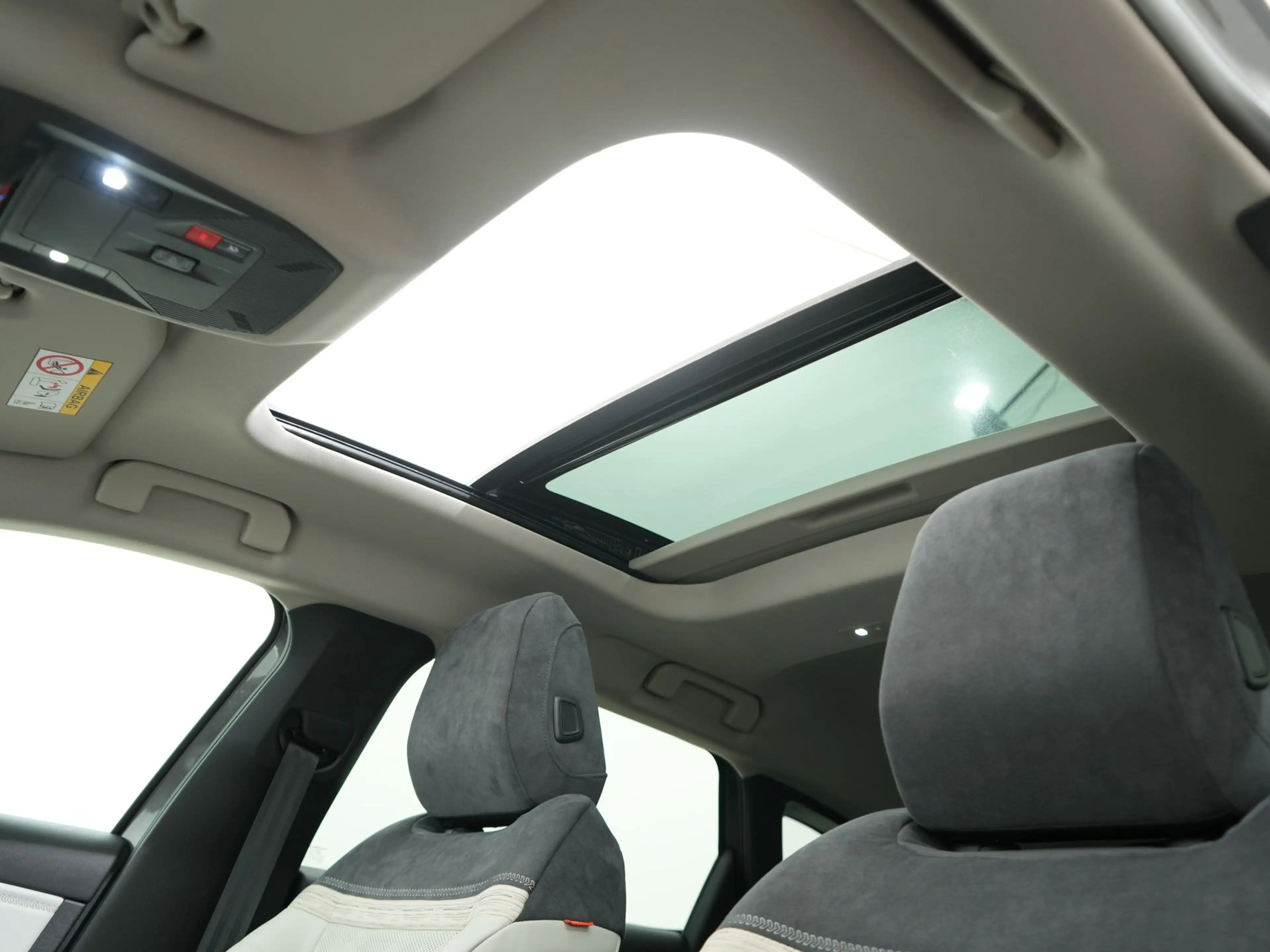 Citroen C5 X 1.6 PLUG-IN HYBRID 225PK HYPNOS EAT8 SOH 100% | UN — photo 15