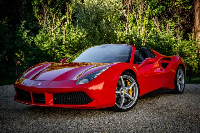 Ferrari 488 488 Spider 3.9 Turbo V8 F1