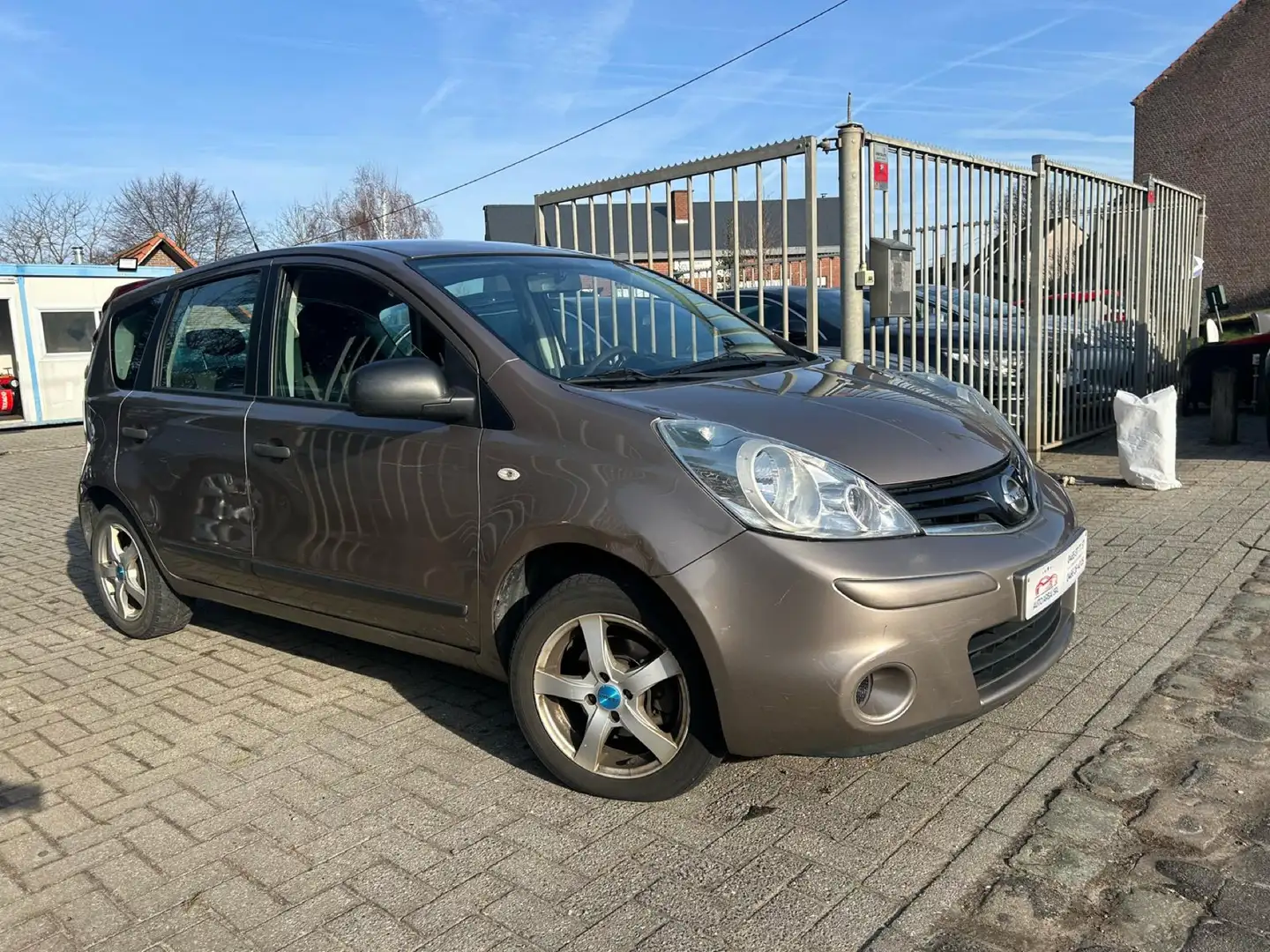 Nissan Note 1.5 dCi Acenta DPF top service book Beżowy - 1