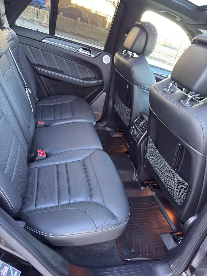 Mercedes-Benz GLE снимка Mercedes-Benz GLE