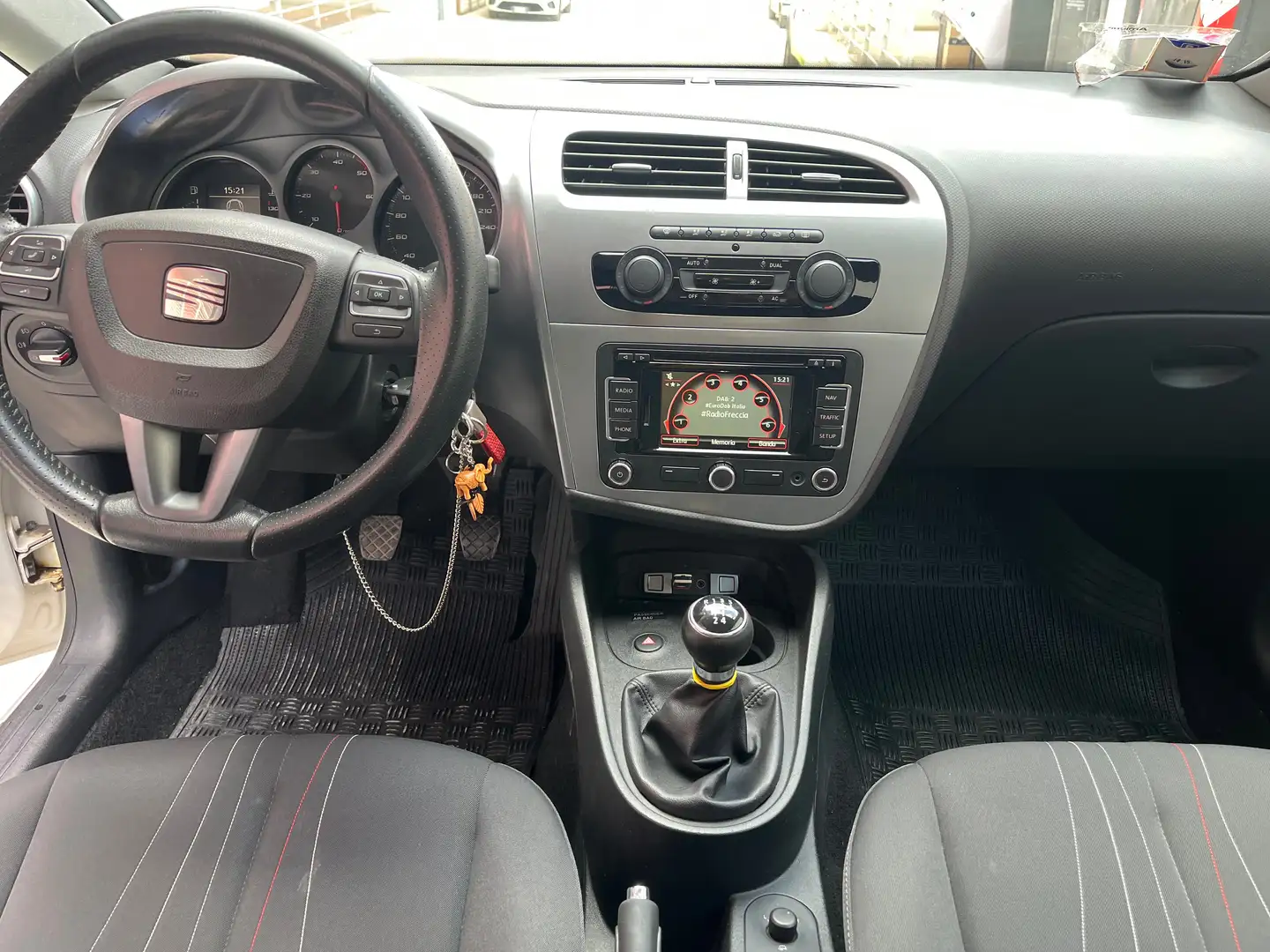 SEAT Leon Leon II 2005 1.6 tdi cr Copa Bianco - 2