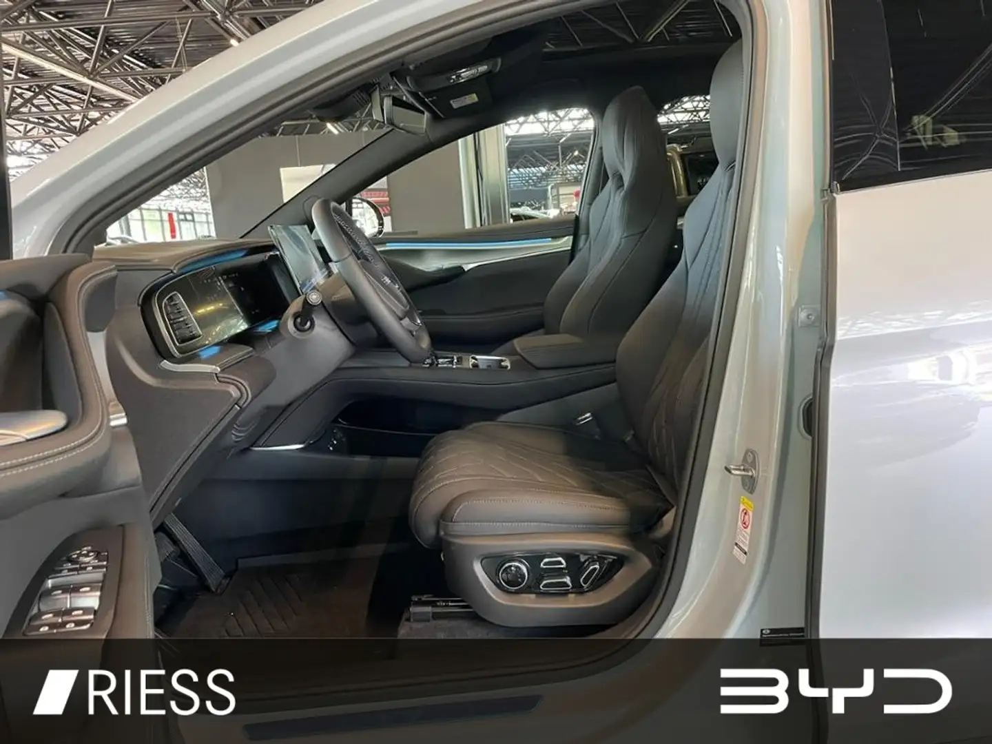 BYD Sealion 7 Excellence AWD Grigio - 2
