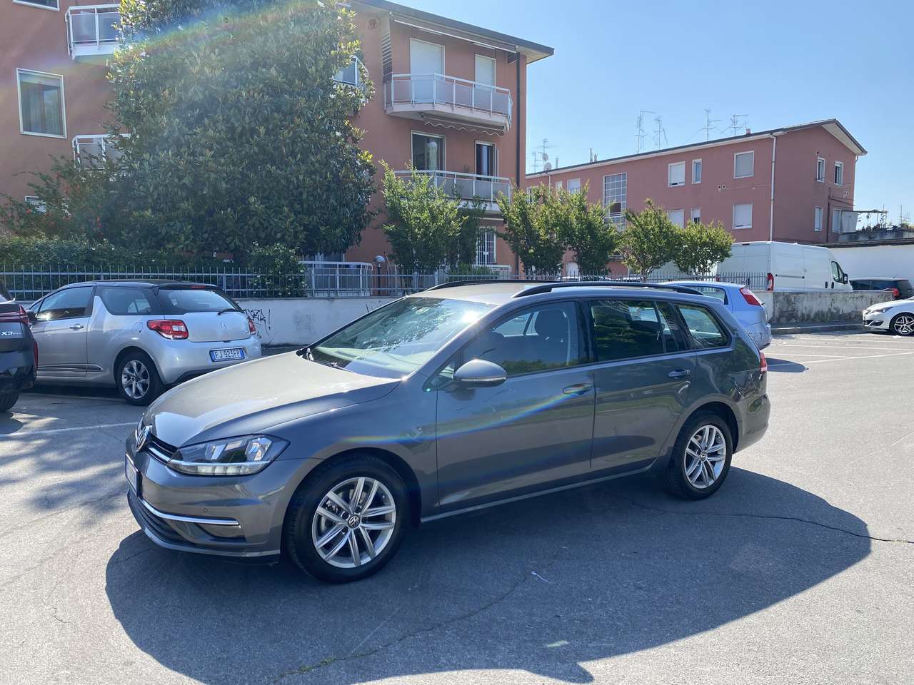 Volkswagen Golf Variant 1.0 tsi Trendline 110cv
