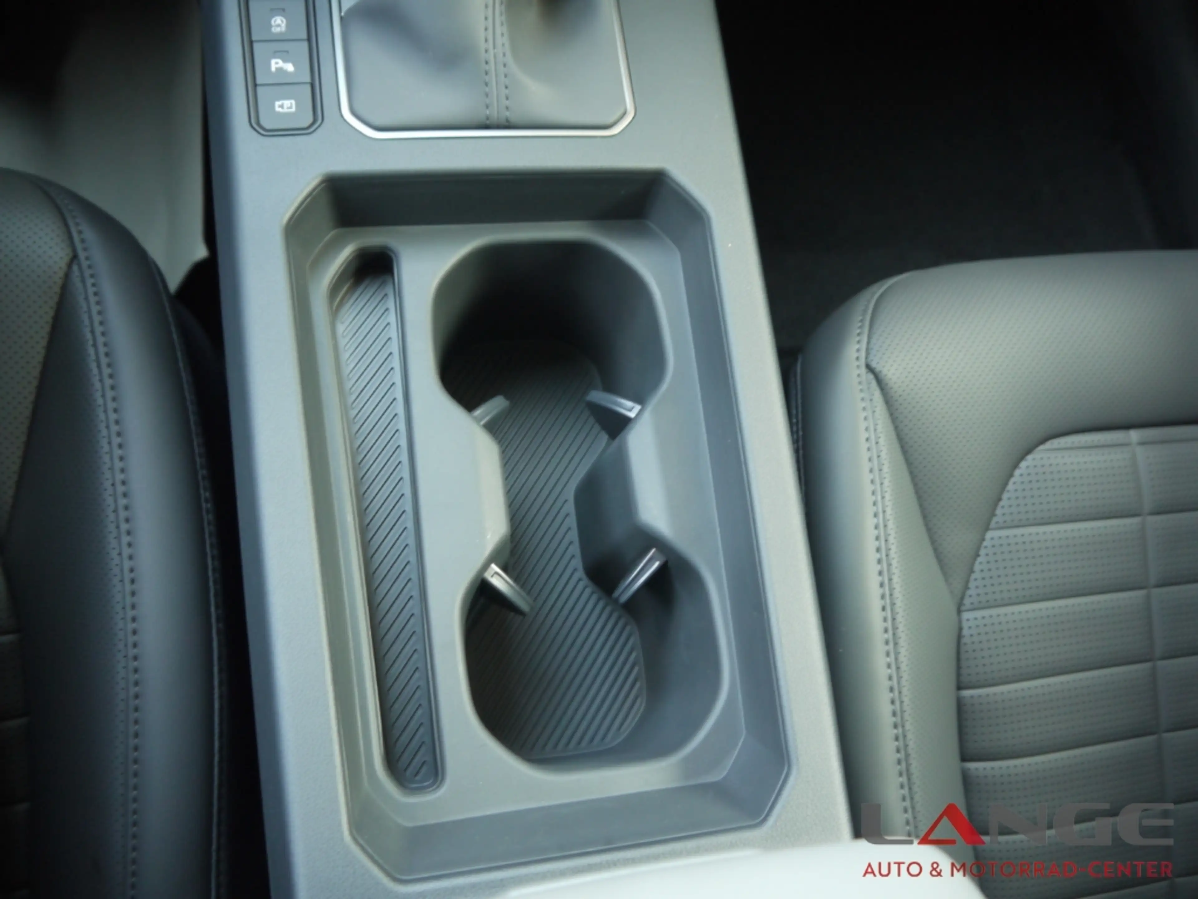 Kia Seltos 1.6T DCT Spirit Comfort- DriveWise-Paket 360 Kamer — photo 11