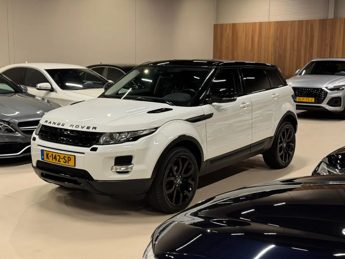 Land Rover Range Rover Evoque 2.0 Si 4WD 241PK, 20" Velgen, Black Pakket, Led/Xe Blanc - 1