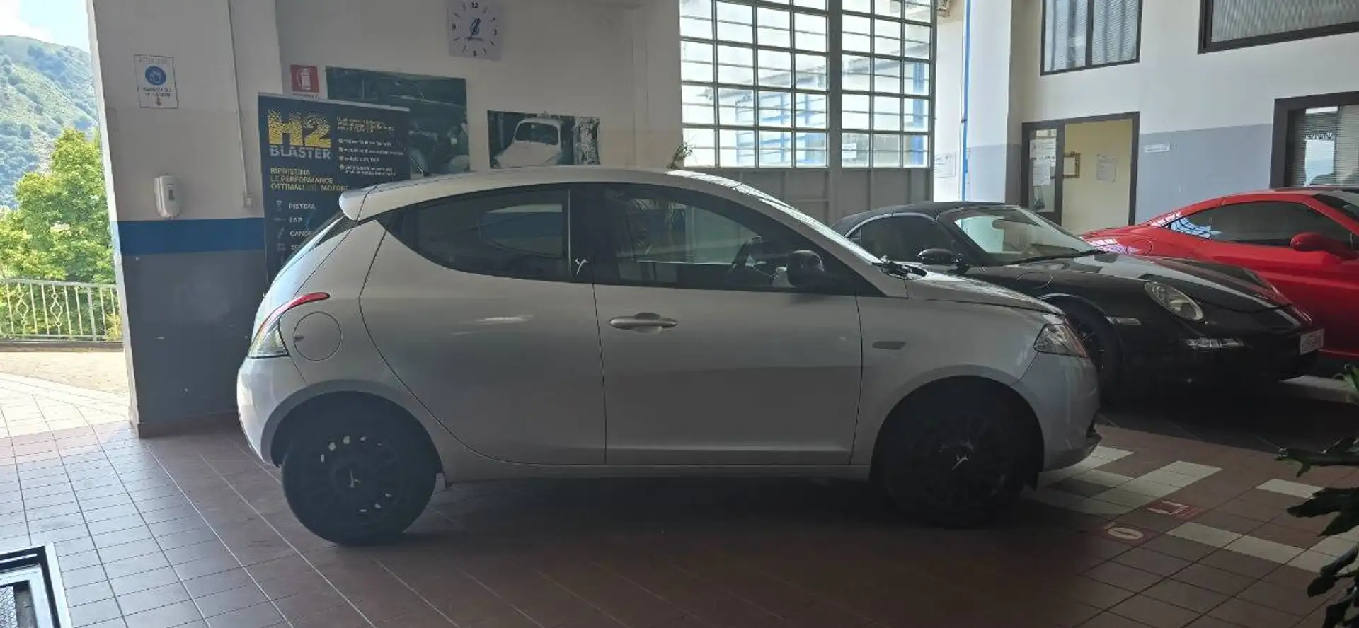 Lancia Ypsilon 1.2 Elefantino ecochic Gpl 69cv *gar Lancia 2anni* Silber - 2