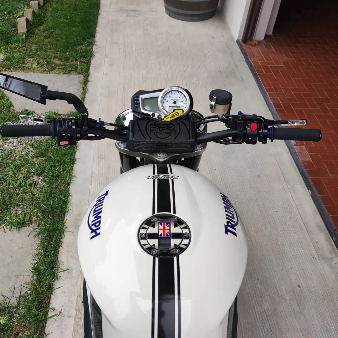 Triumph Speed Triple 1050 Bianco - 1