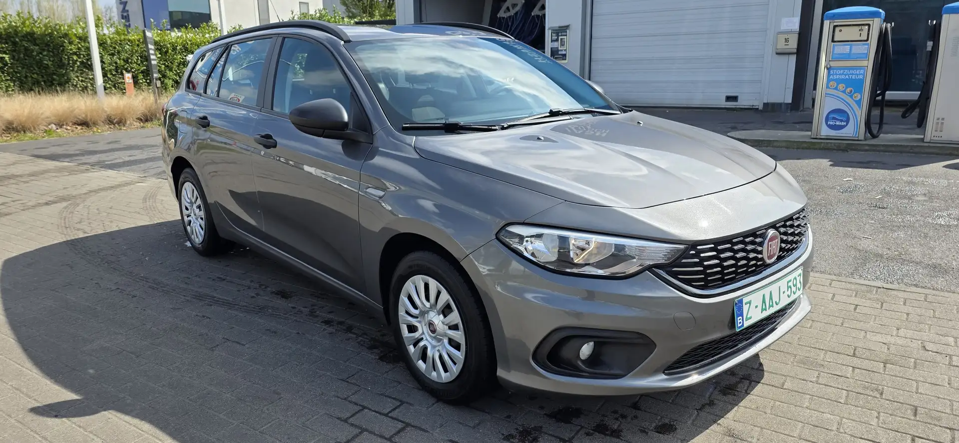 Fiat Tipo 1.4i Lounge Grijs - 1