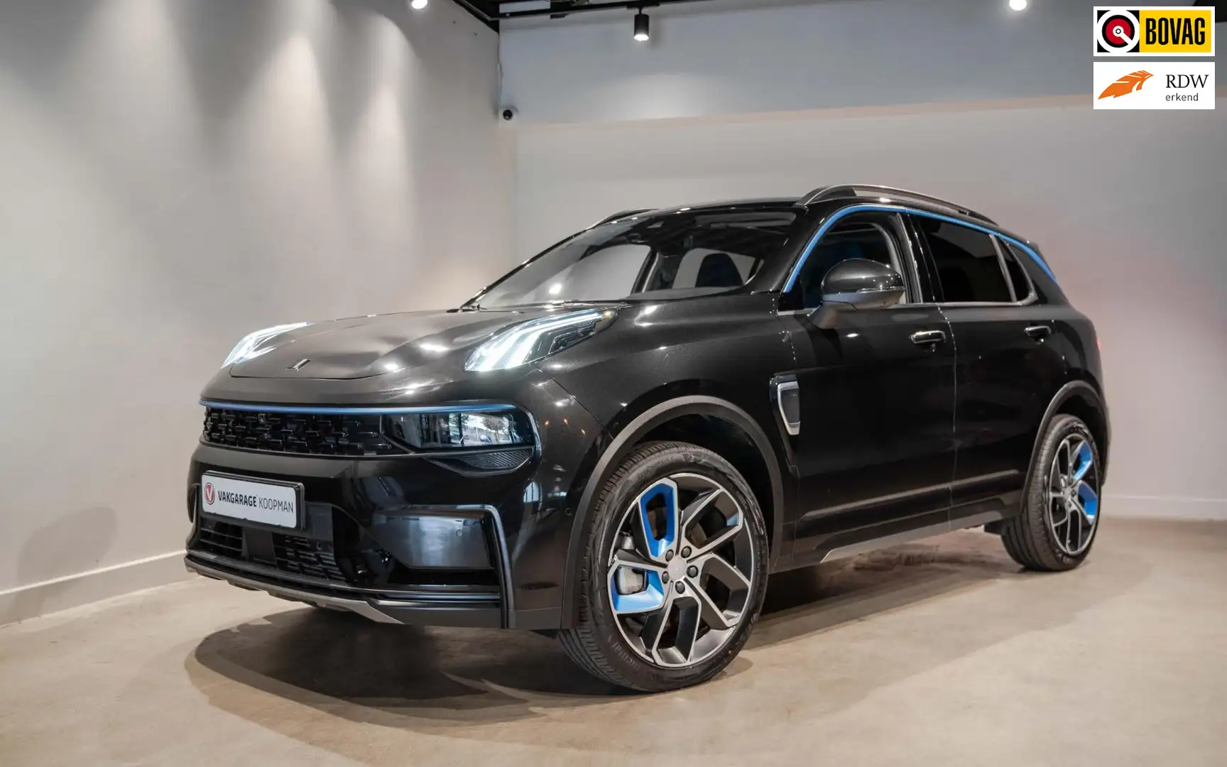 Lynk & Co 01 1.5 Pano/Trekhaak/360camera Schwarz - 1