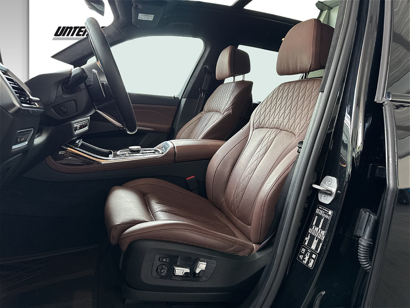 BMW X7 xDrive40d G07 B57 — photo 10