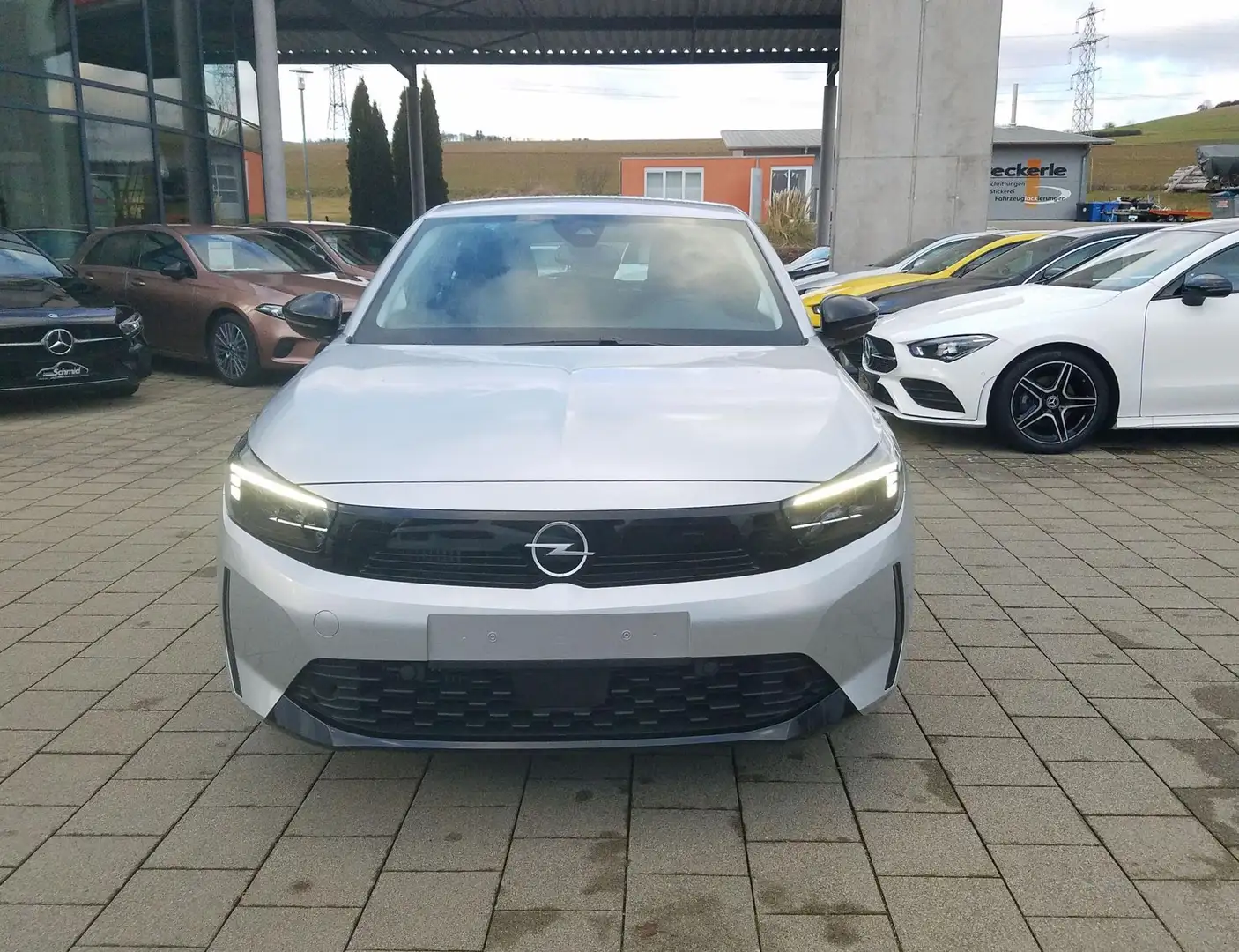 Opel Corsa 1.2 Turbo Edition Aluelgen, PDC hinten Tempomat... Silber - 2