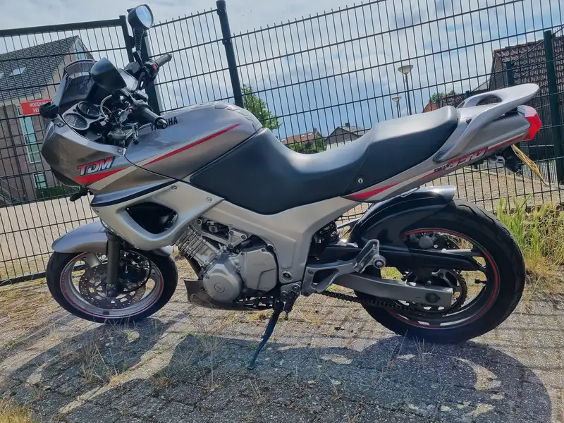 Yamaha TDM 850