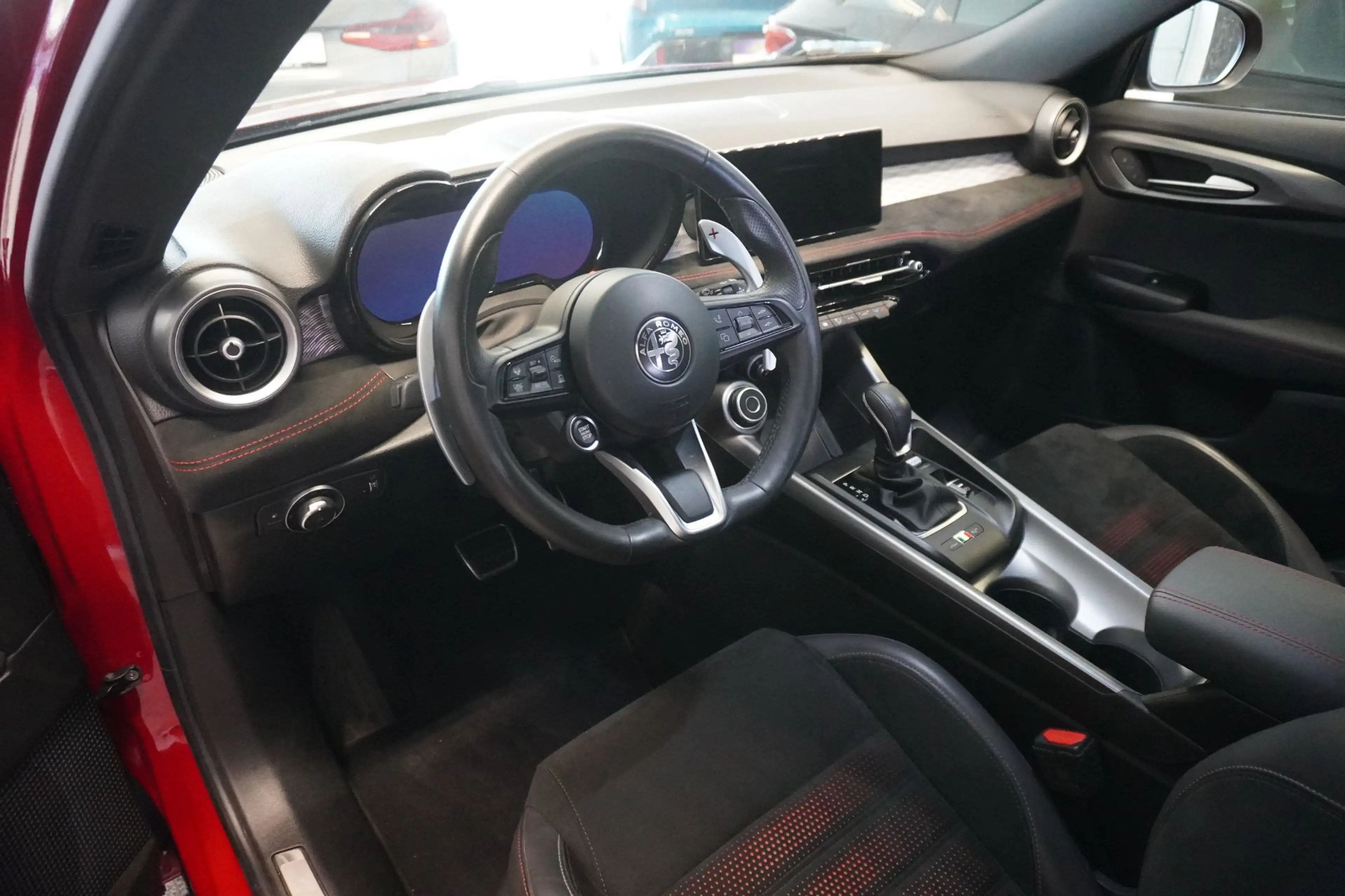 Alfa Romeo Tonale 1.3 Plug-In Hybrid Veloce AWD Aut/SHZ/Nav — photo 7