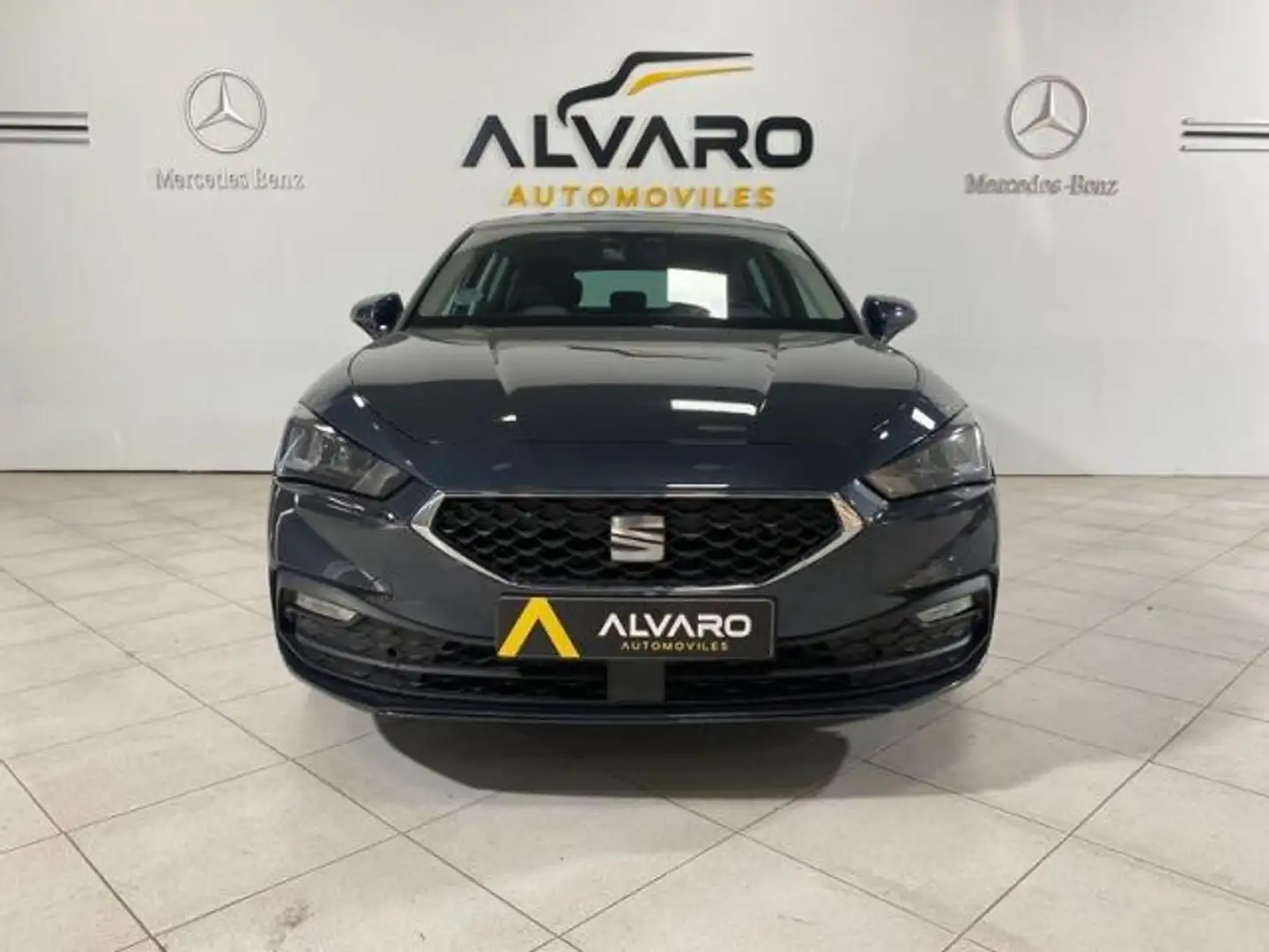 SEAT Leon 2.0 TDI 85 KW (115 CV) STYLE Bleu - 2