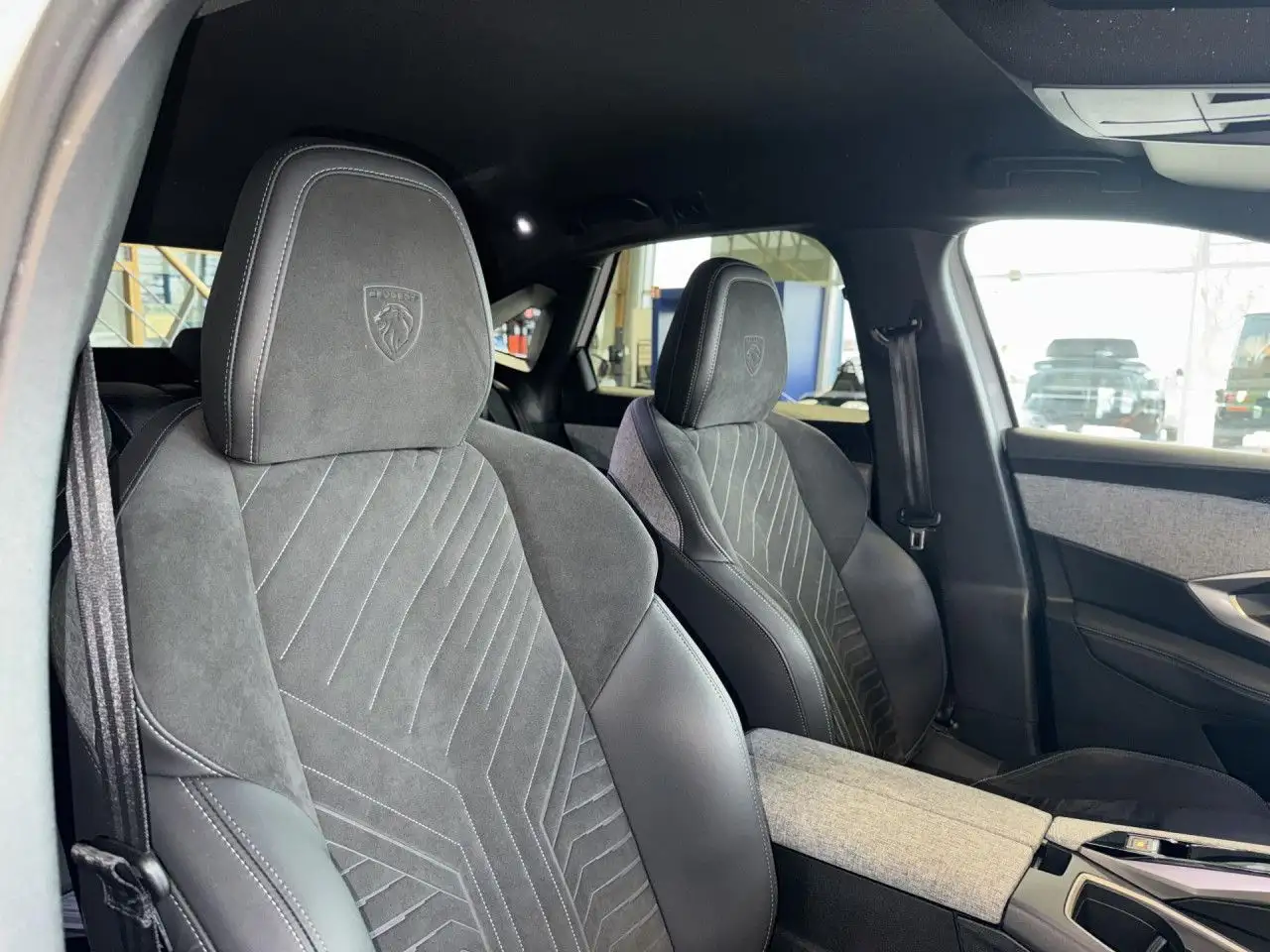 Peugeot 3008 Hybrid 145 GT, ACC, 360, Memory, Massage! LED 16