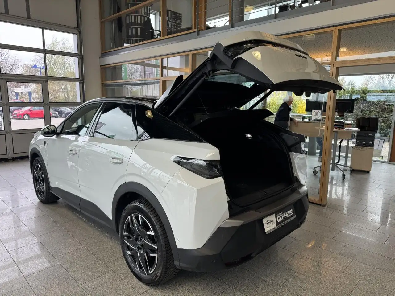 Peugeot 3008 Hybrid 145 GT, ACC, 360, Memory, Massage! LED 9