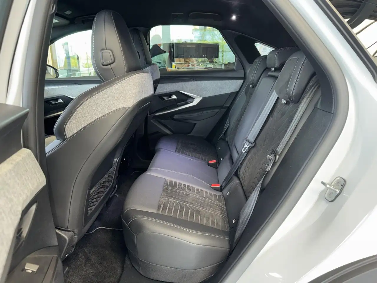 Peugeot 3008 Hybrid 145 GT, ACC, 360, Memory, Massage! LED 20