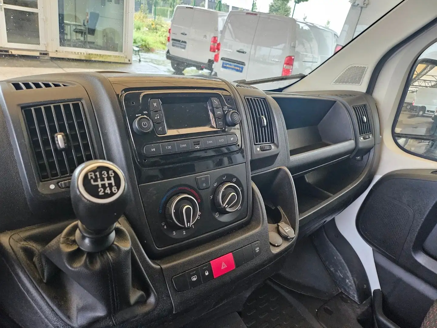 Opel Movano 2.2 TDCI 120 L2H2 Hochraumkasten Klima Weiß - 2