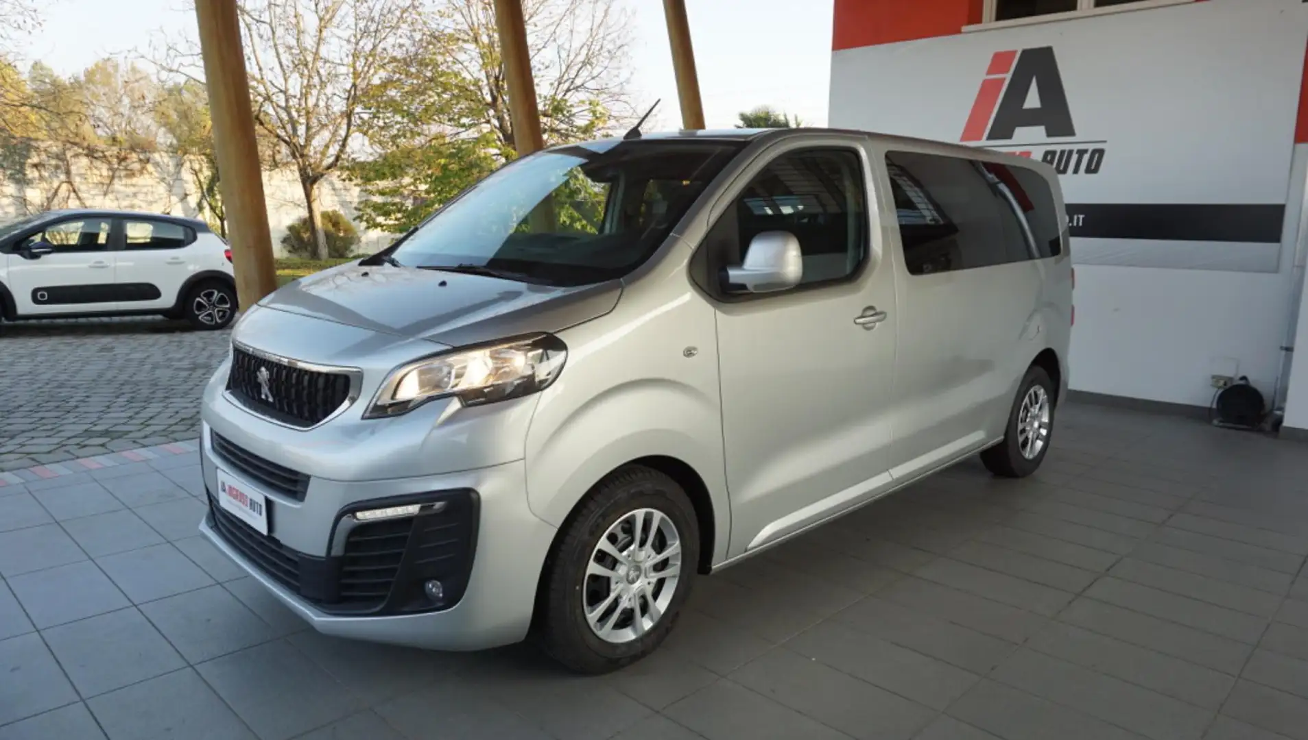 Peugeot Traveller BlueHDi 150 S&S Standard Business Argento - 1