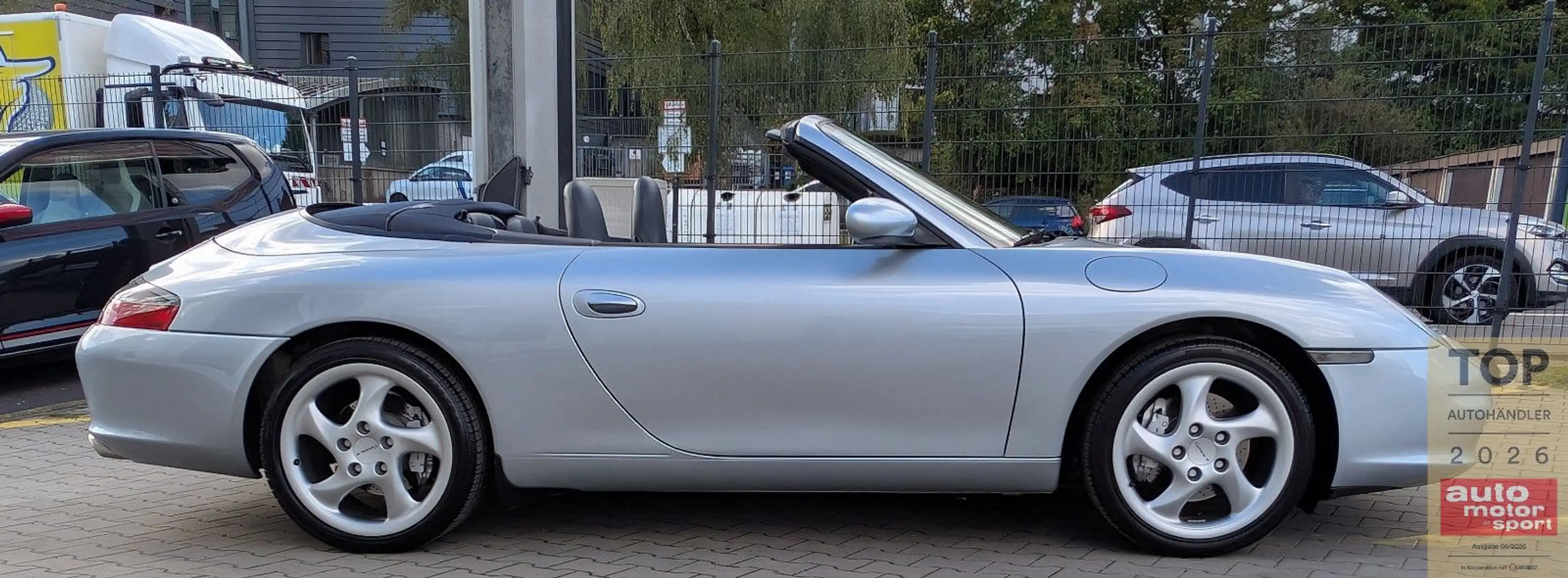Porsche 996 911 996 Carrera 4 Cabrio*Schalter*Volle Historie — photo 4