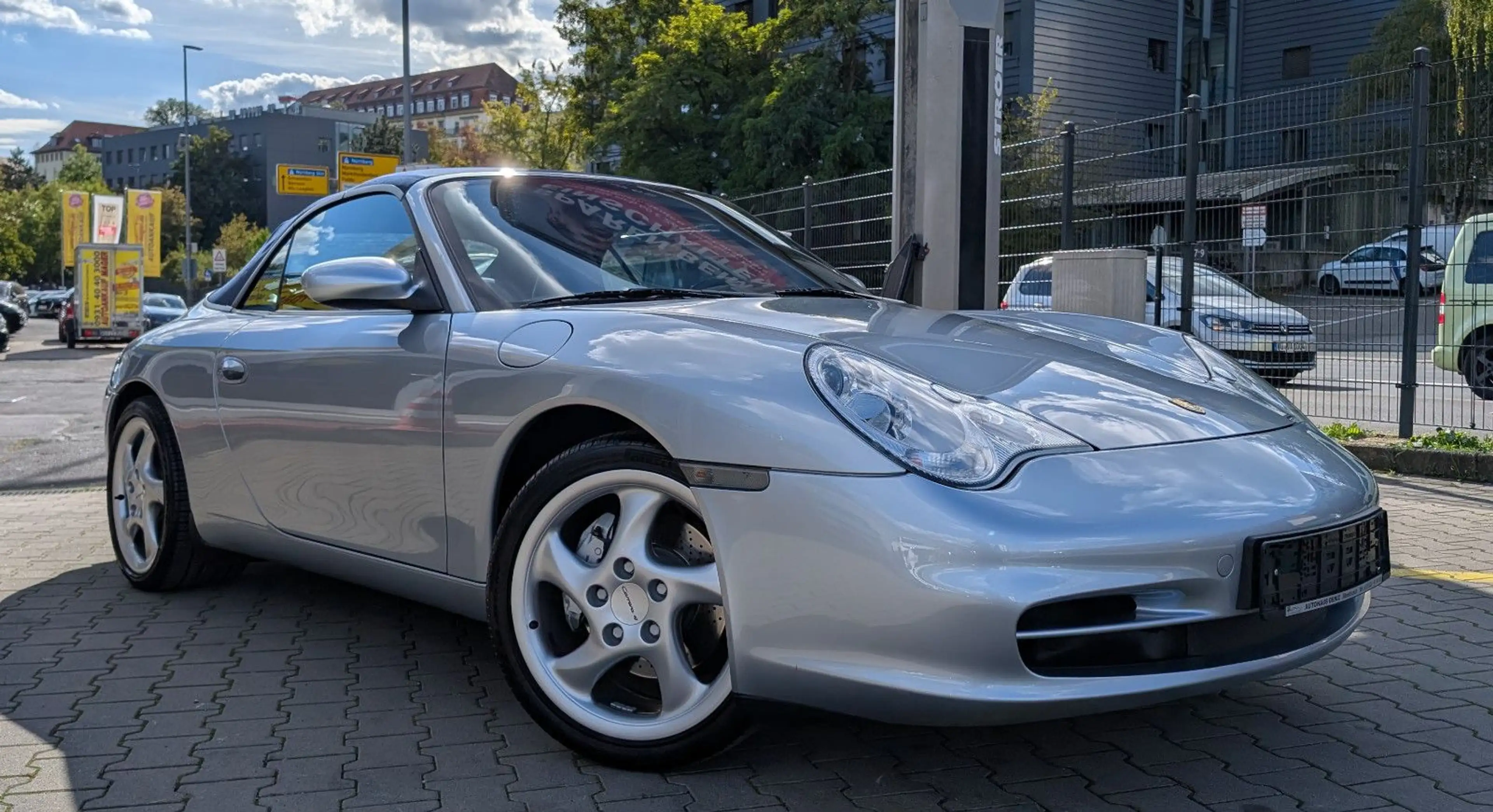 Porsche 996 911 996 Carrera 4 Cabrio*Schalter*Volle Historie — photo 11