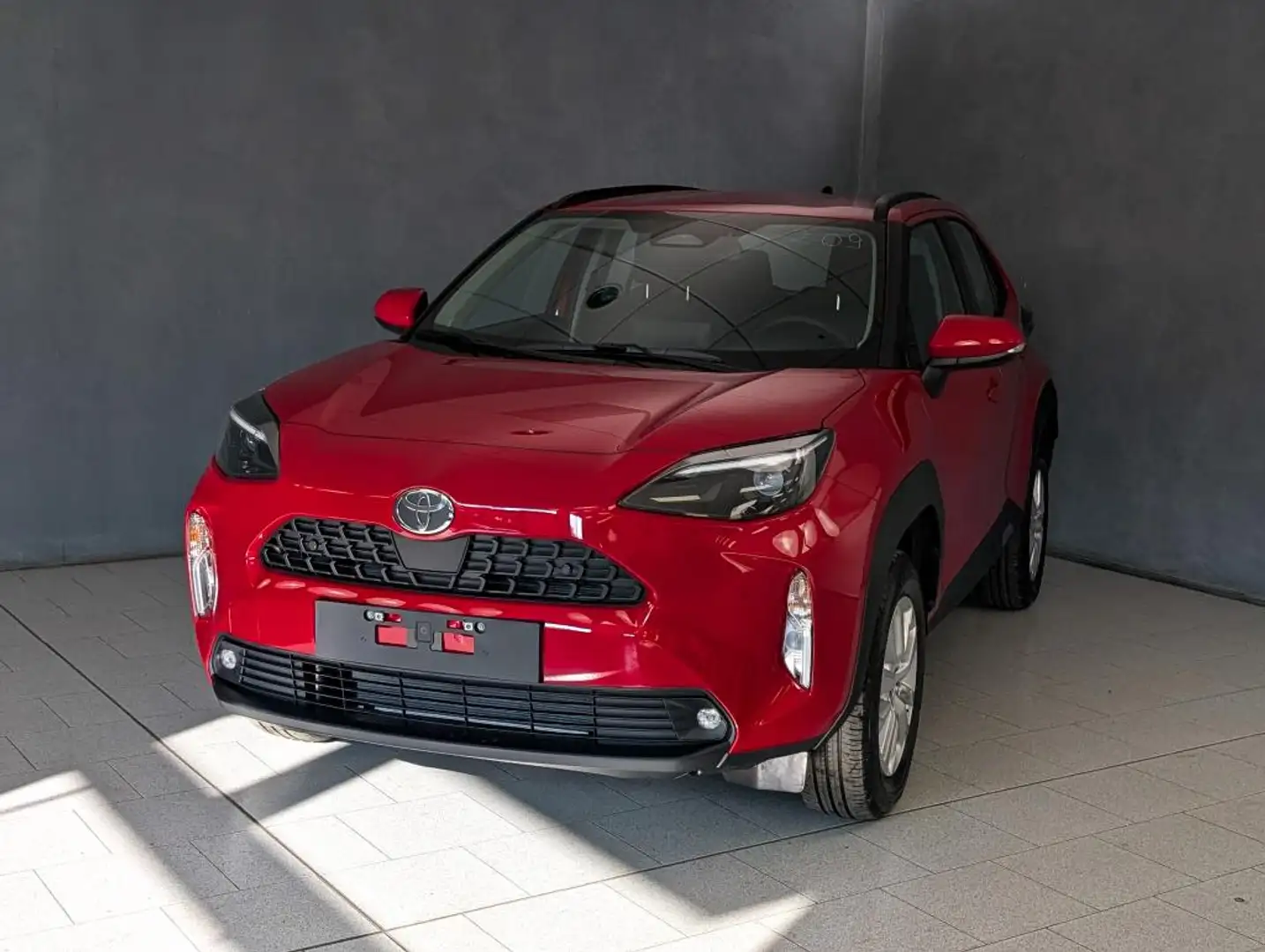 Toyota Yaris Cross 1.5 Hybrid 115 CV 5p.E-CVT ACTIVE STYLE Rosso - 1