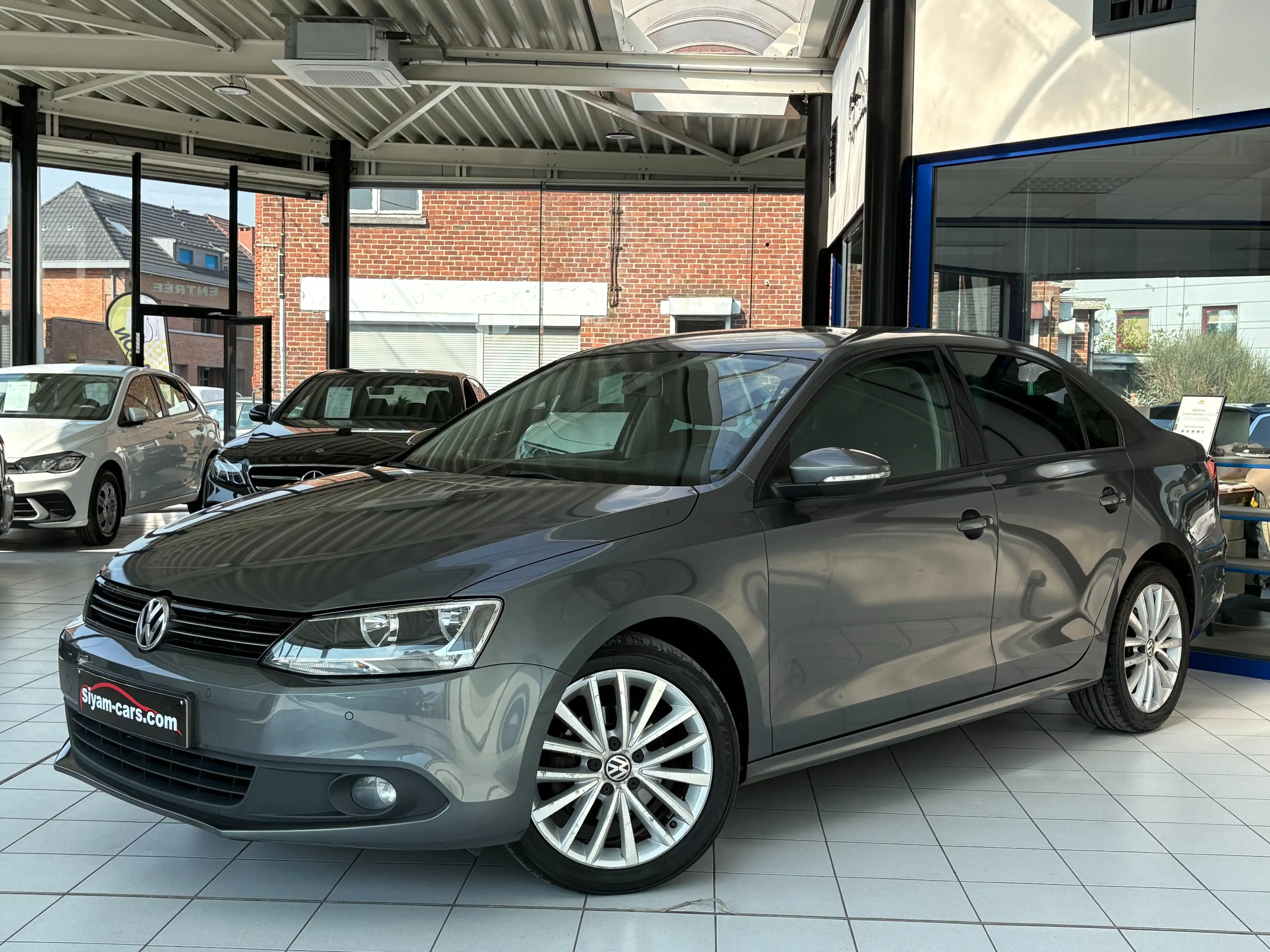 Volkswagen Jetta Jetta 1.6 TDi *GPS * PDC * JANTES * CARNET *