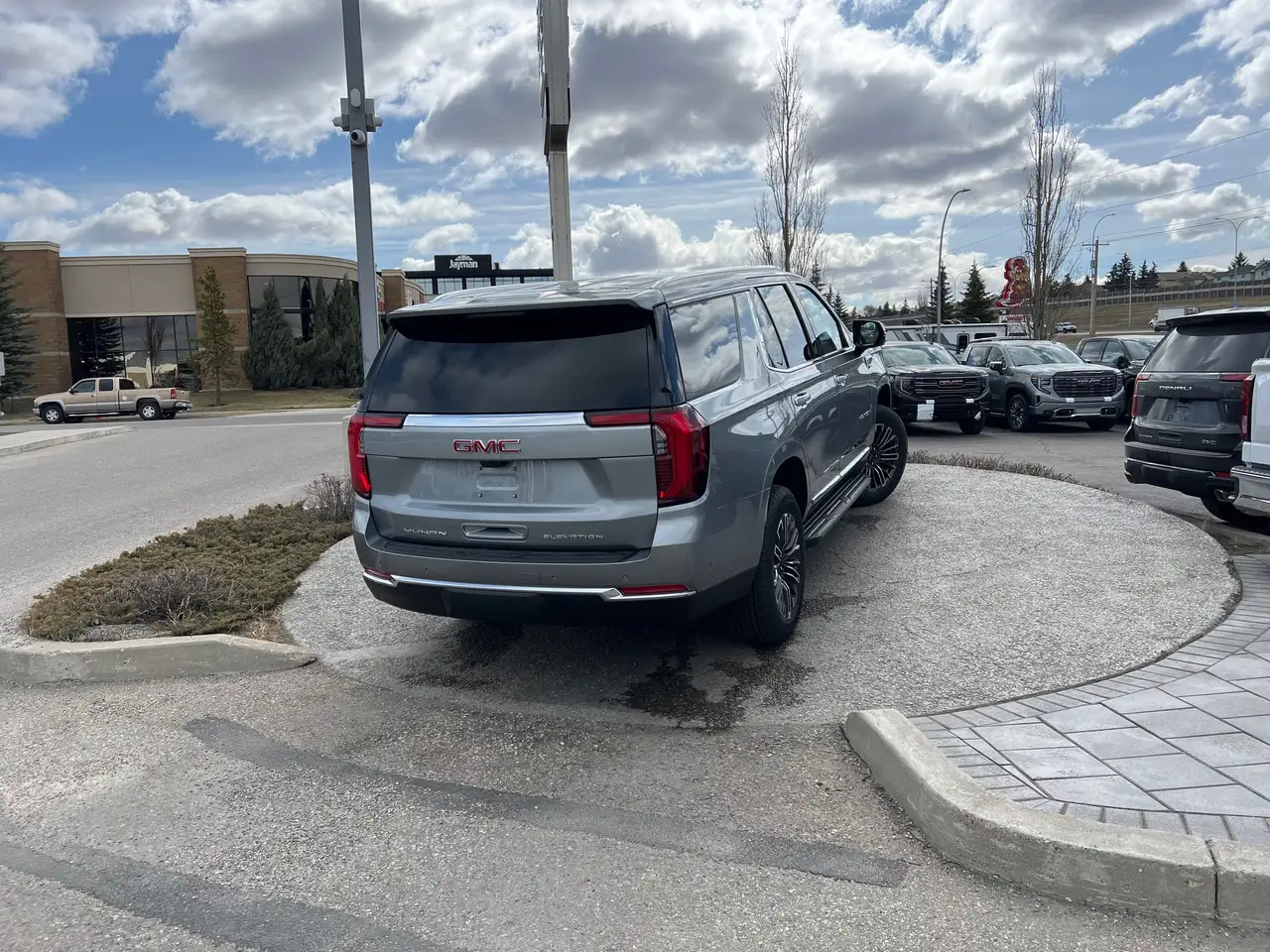 GMC Yukon снимка GMC Yukon