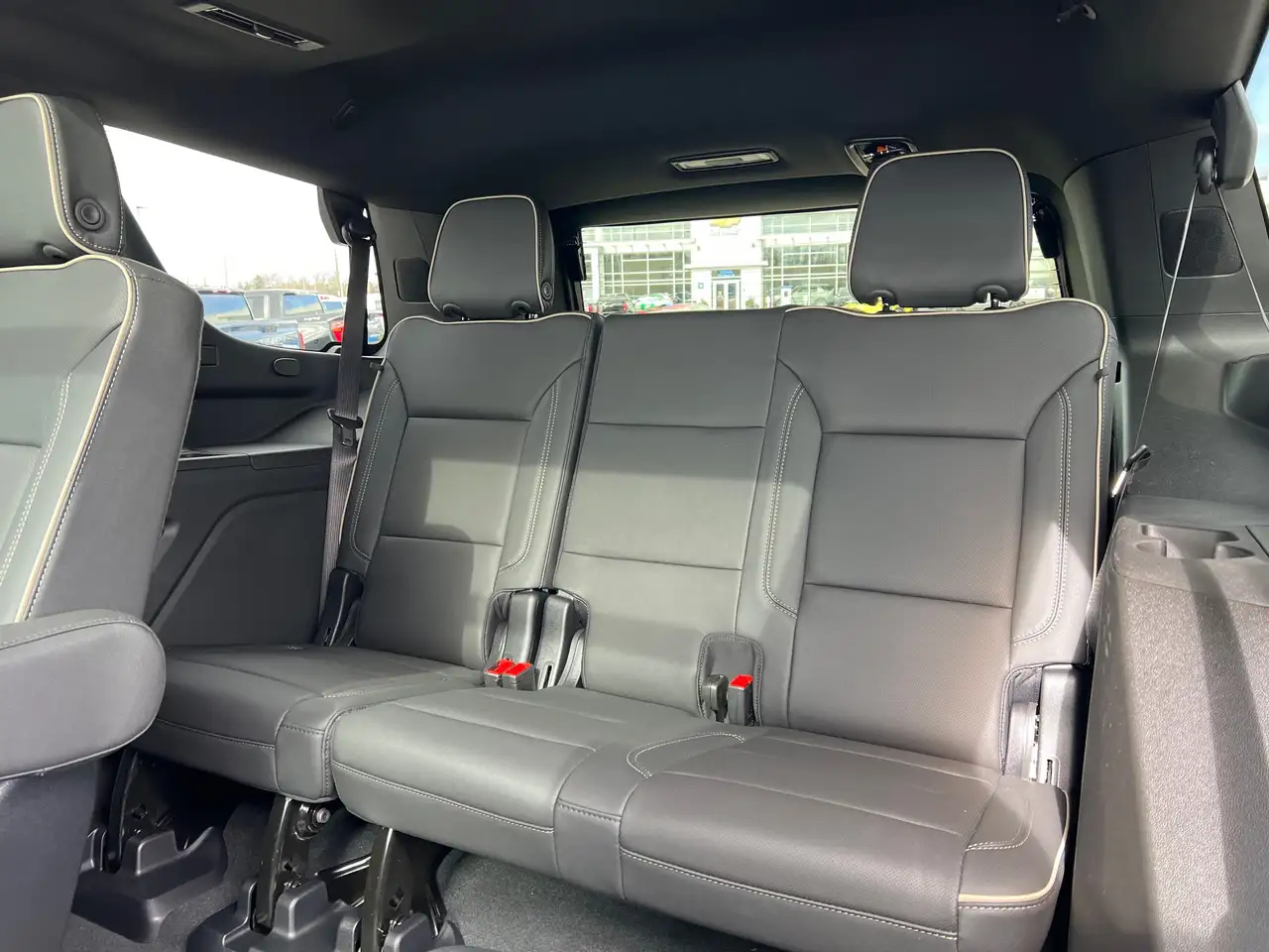 GMC Yukon снимка GMC Yukon