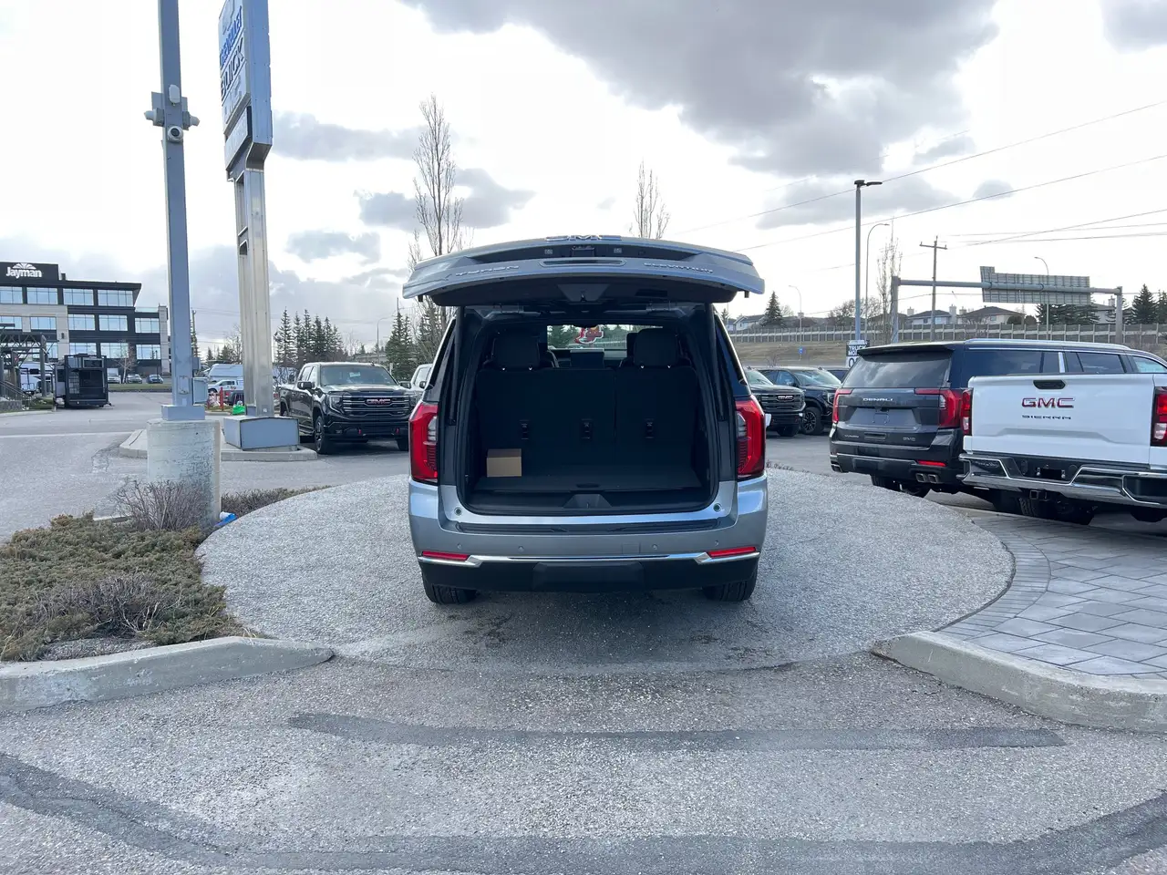 GMC Yukon снимка GMC Yukon