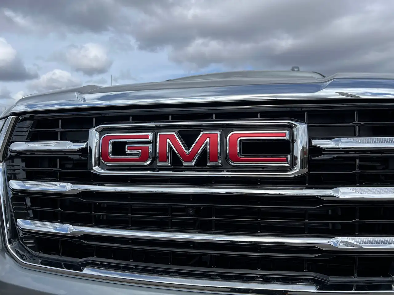GMC Yukon снимка GMC Yukon