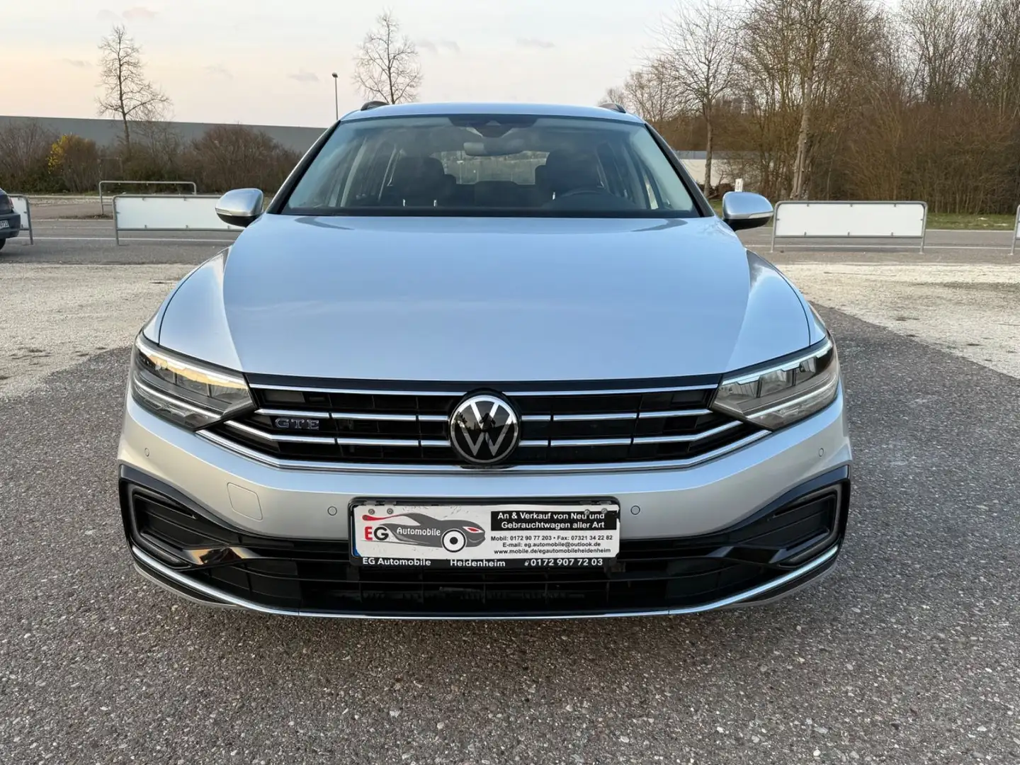 Volkswagen Passat Variant GTE Business ergoComfort*LED*CAM* Silber - 2