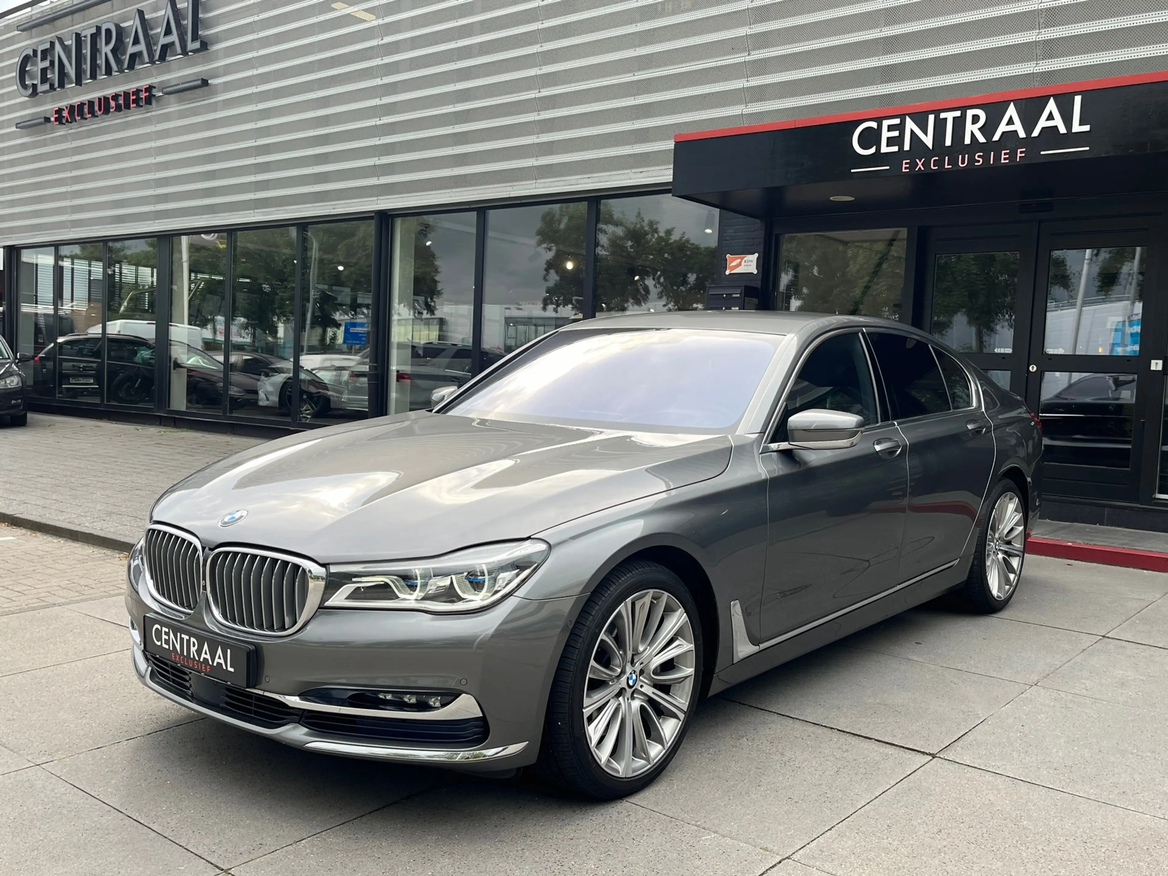 BMW 750 7-serie 750i xDrive Individual 450PK|Harman/Kardon — photo 21
