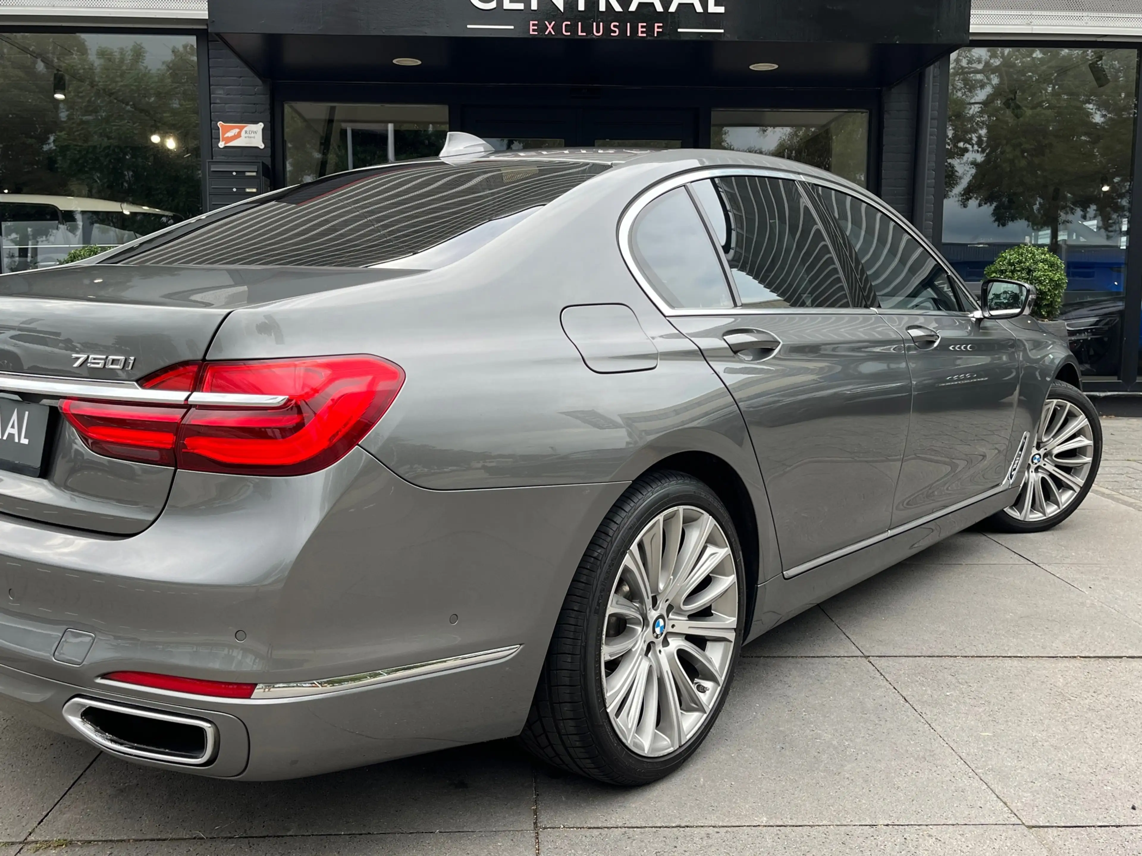 BMW 750 7-serie 750i xDrive Individual 450PK|Harman/Kardon — photo 34