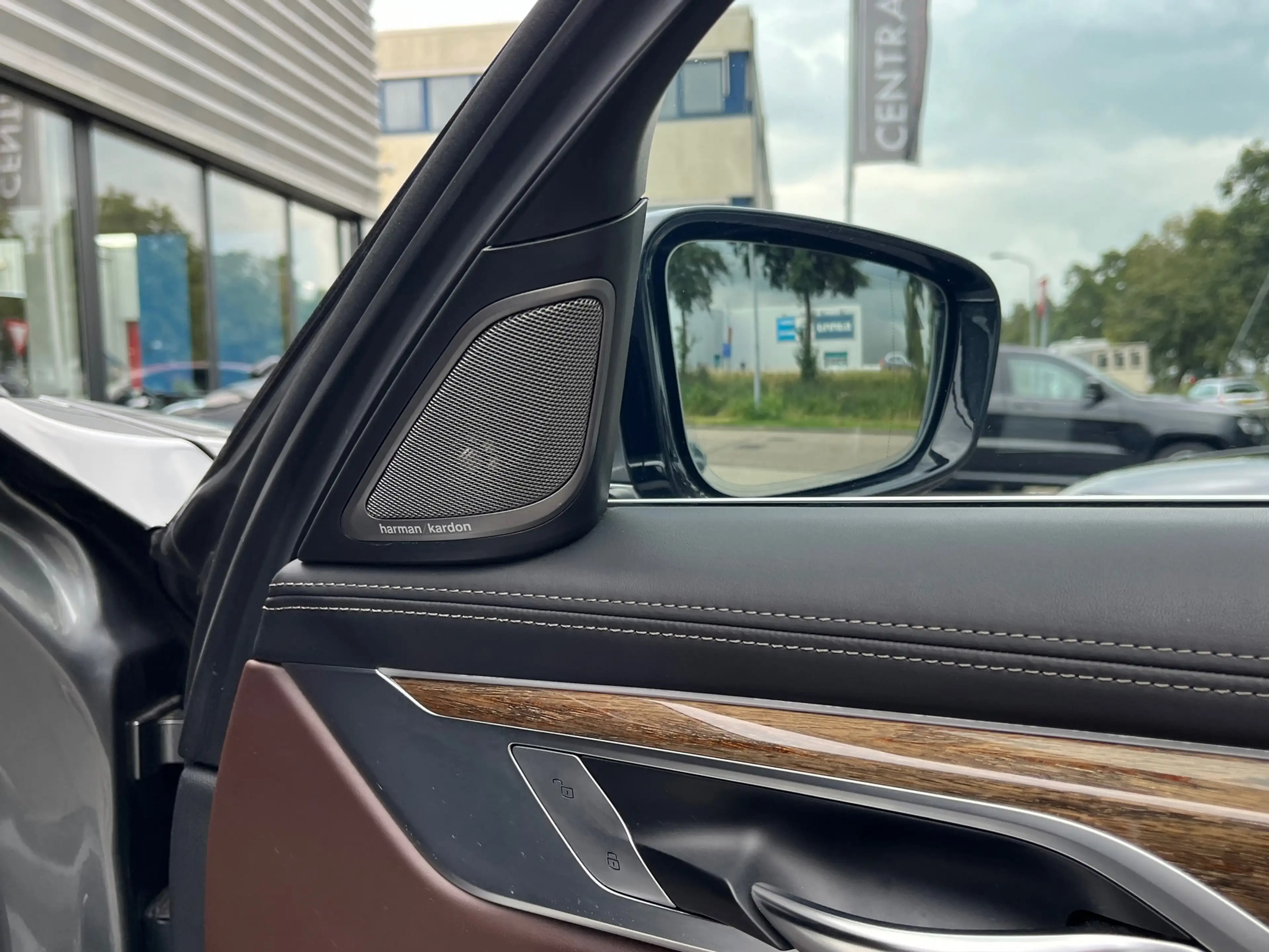 BMW 750 7-serie 750i xDrive Individual 450PK|Harman/Kardon — photo 39