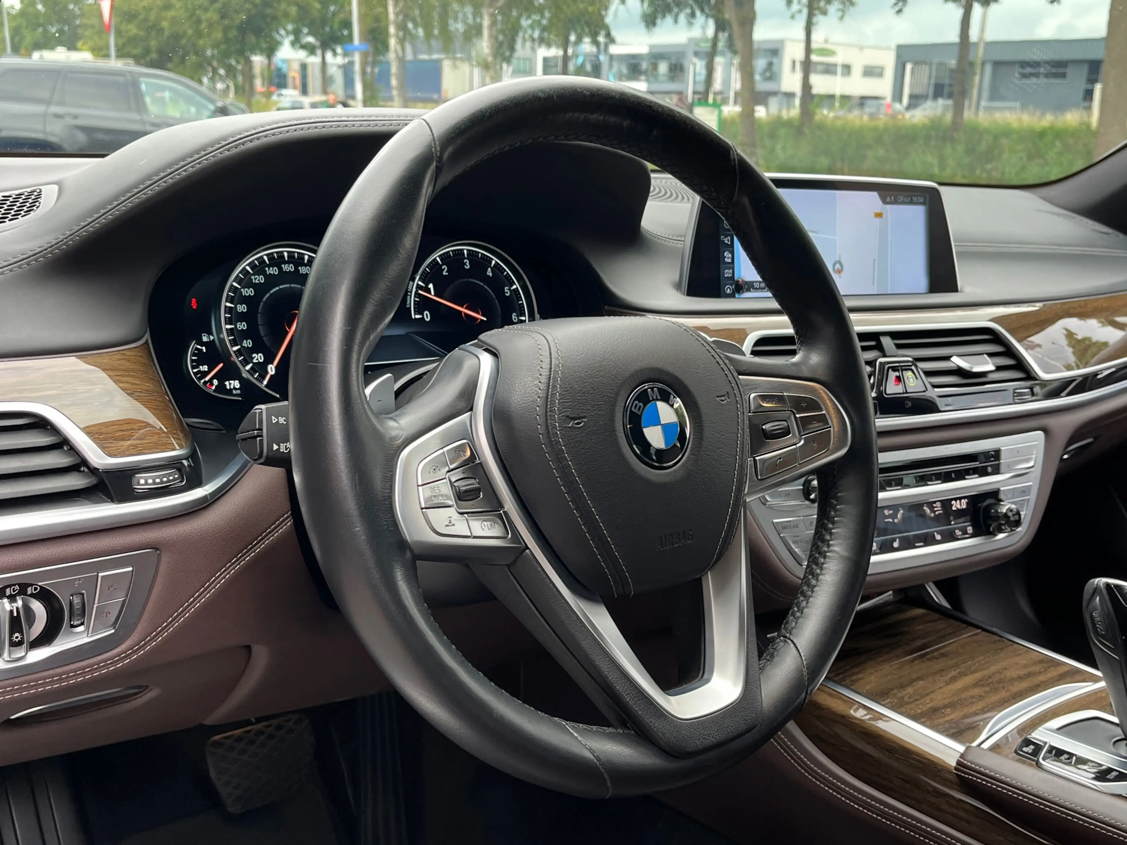 BMW 750 7-serie 750i xDrive Individual 450PK|Harman/Kardon — photo 17