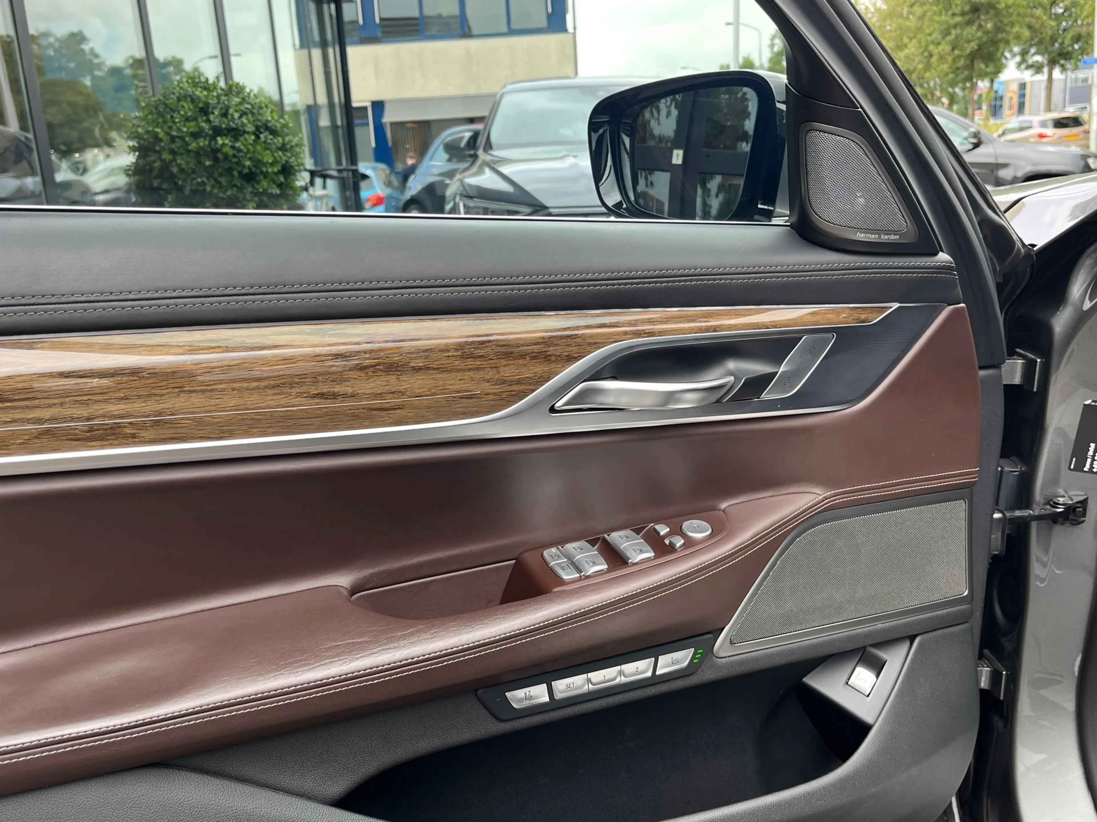 BMW 750 7-serie 750i xDrive Individual 450PK|Harman/Kardon — photo 12