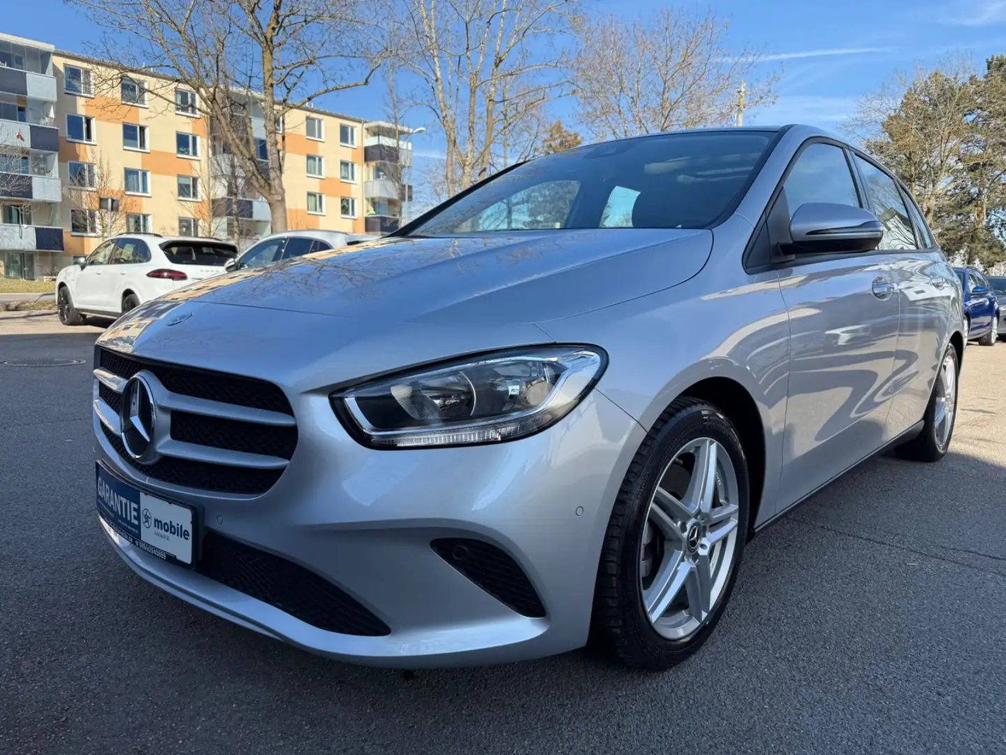 Mercedes-Benz B 220 d AUT~Kam~Pano~MBUX~PDC~Spur~ Silber - 1