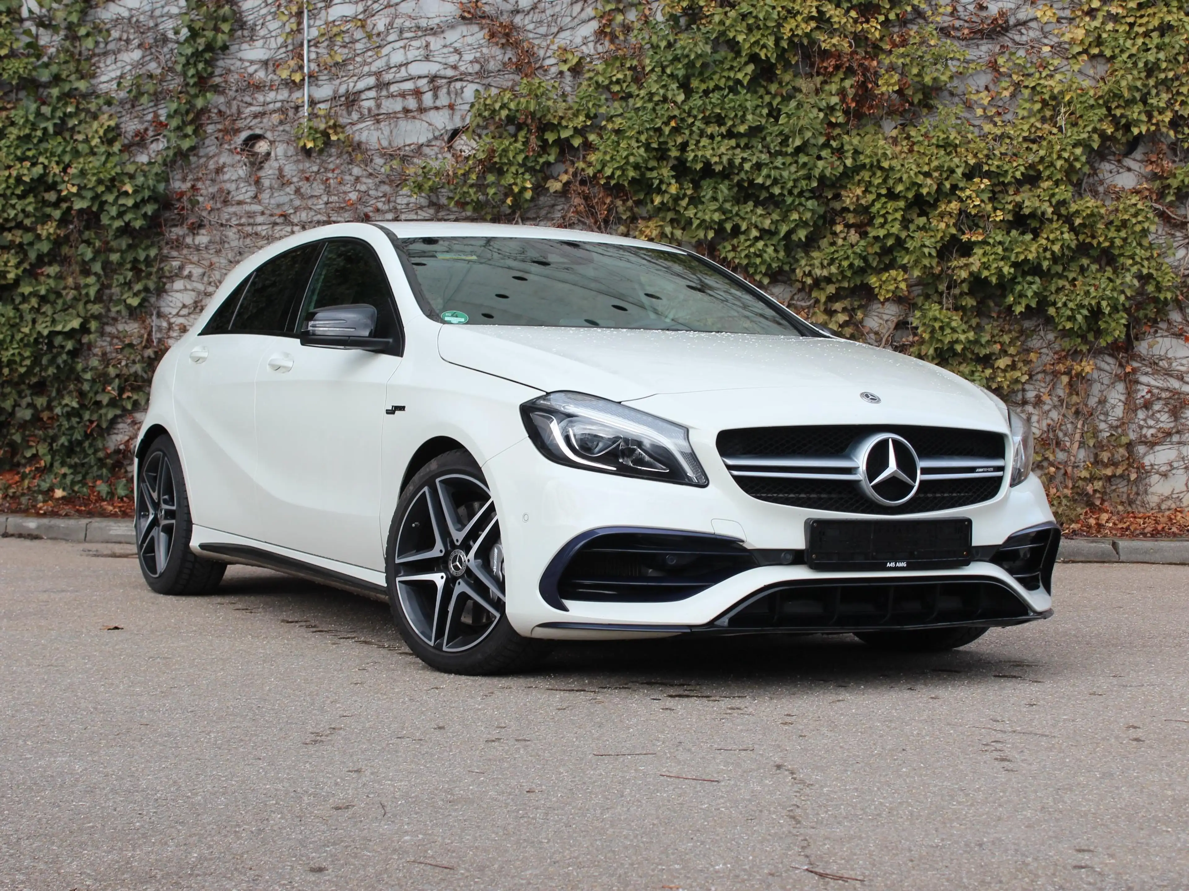 Mercedes-Benz A 45 AMG A 45 AMG: Winter&Sommerräder, Scheckh., Designo — photo 2