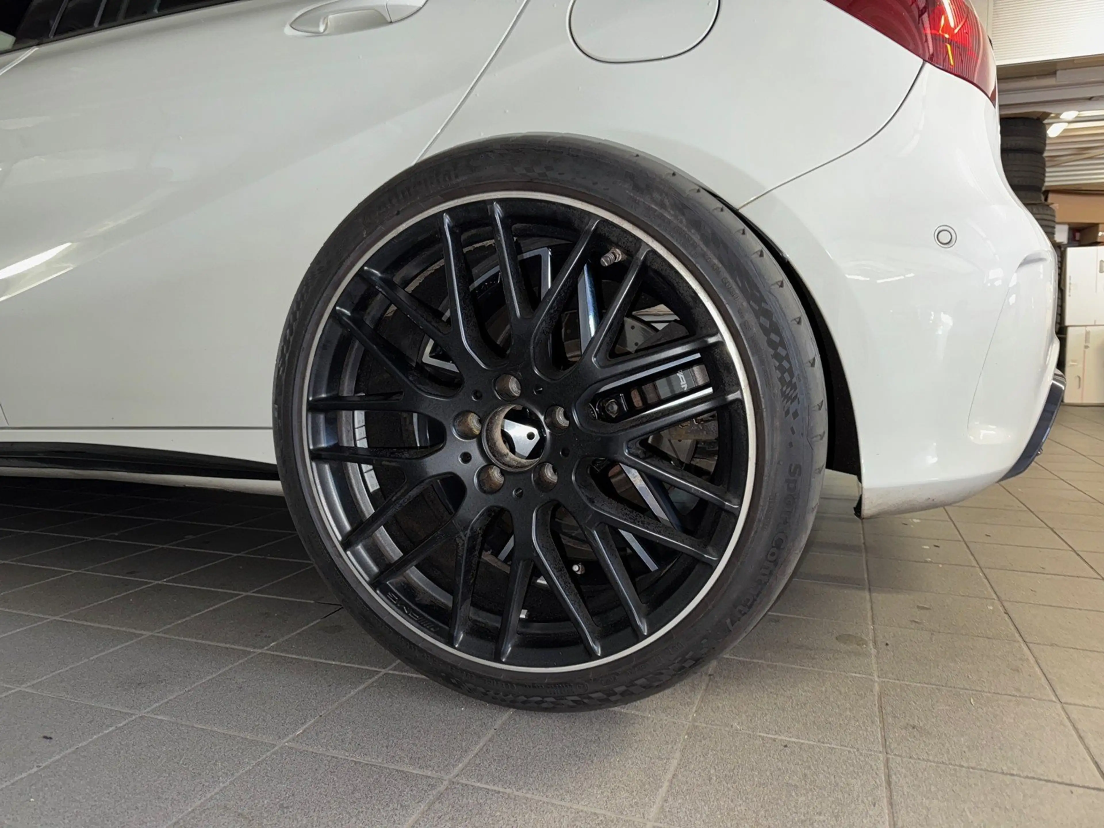 Mercedes-Benz A 45 AMG A 45 AMG: Winter&Sommerräder, Scheckh., Designo — photo 15