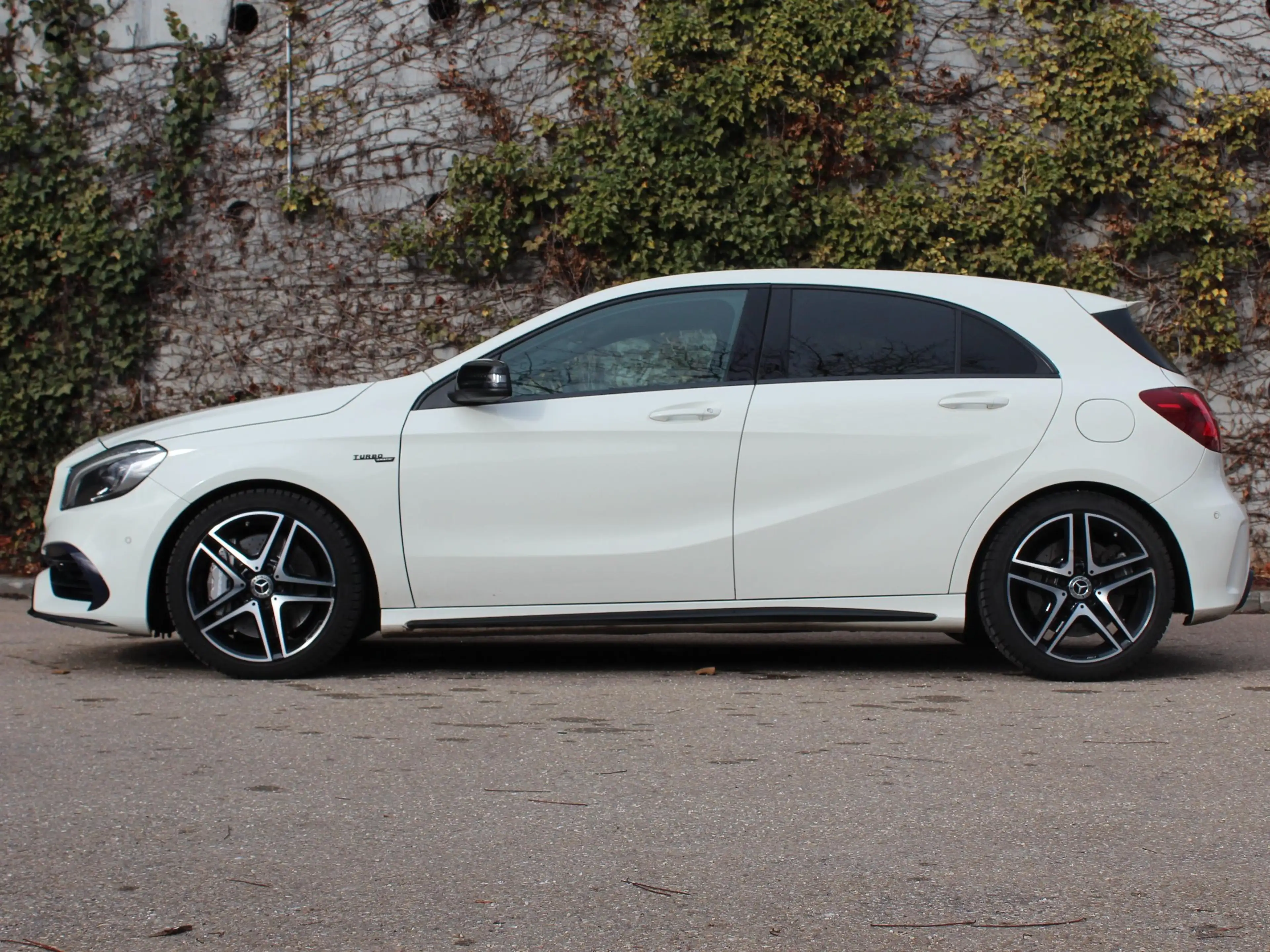 Mercedes-Benz A 45 AMG A 45 AMG: Winter&Sommerräder, Scheckh., Designo — photo 3