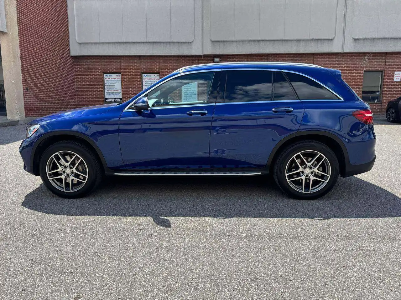 Mercedes-Benz GLC снимка Mercedes-Benz GLC