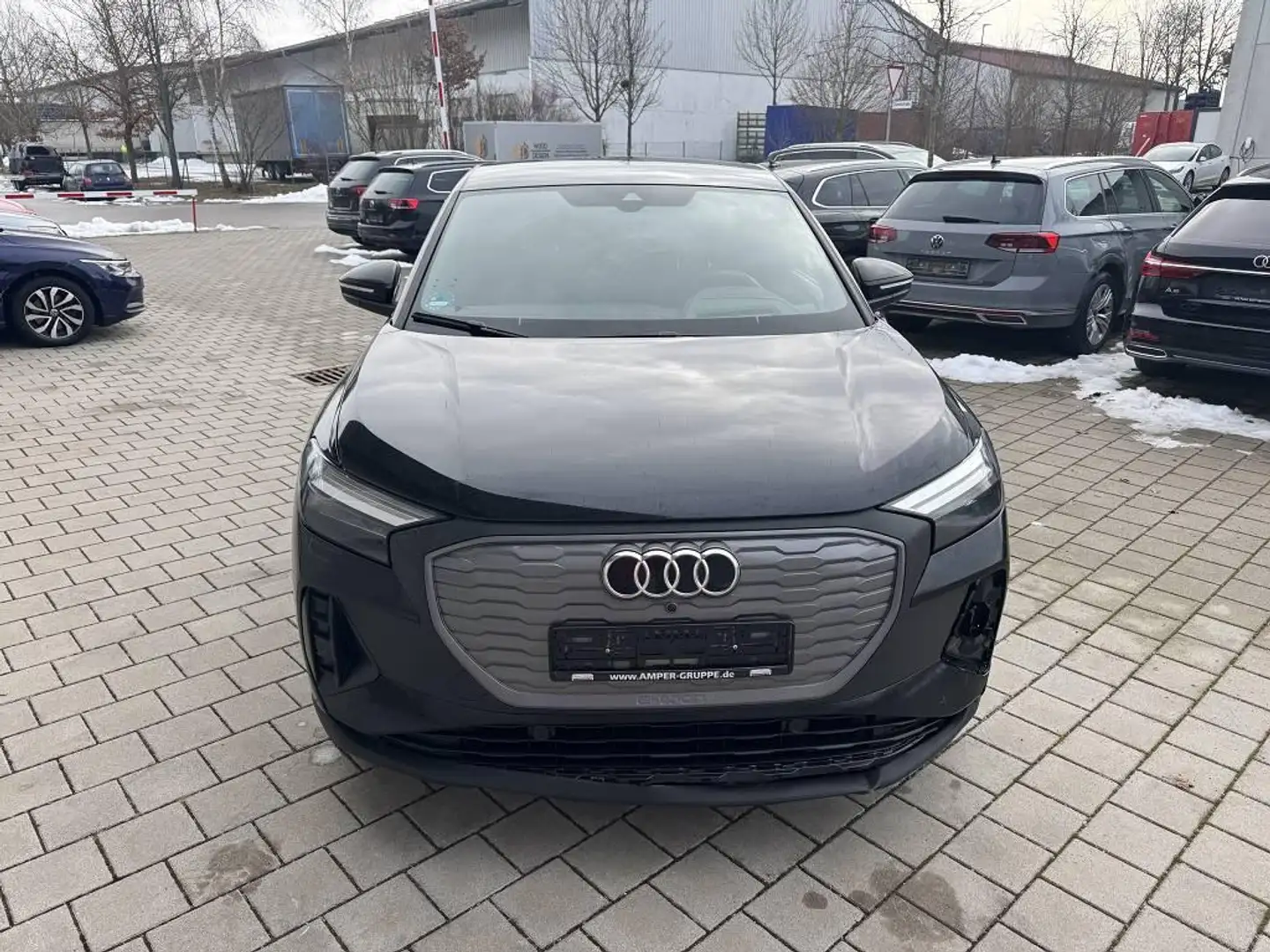 Audi Q4 e-tron Sportback 40 *TOP-Ausstattung* ELEKTRO Noir - 2