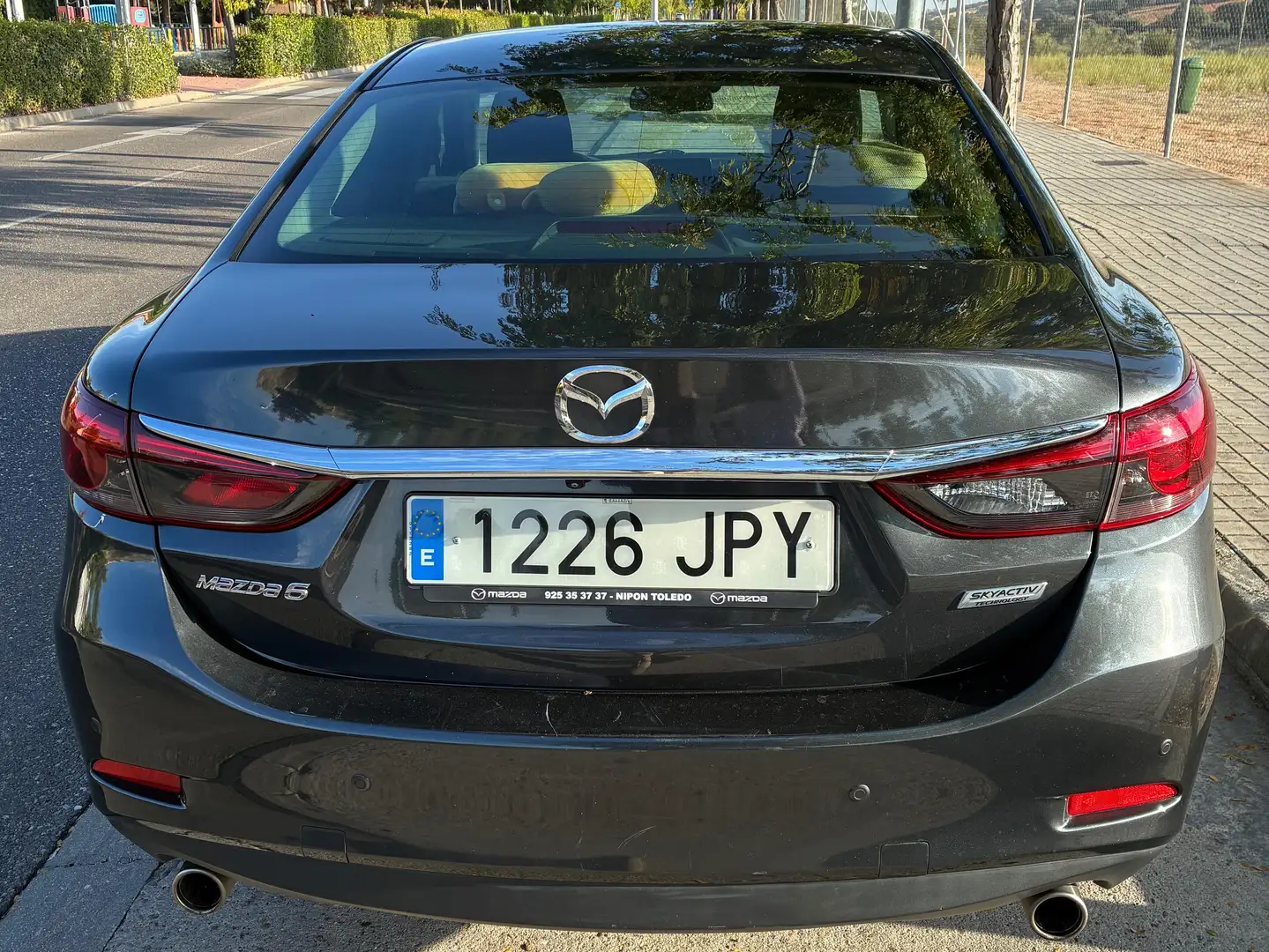 Mazda 6 Mazda6 2.2DE Lux.129kW+Premium Black Gris - 2