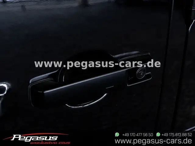 Mercedes-Benz G-Class view 14