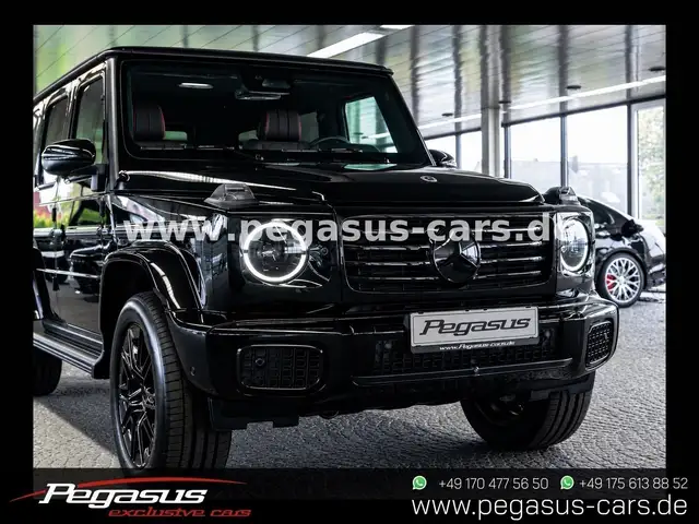 Mercedes-Benz G-Class view 4