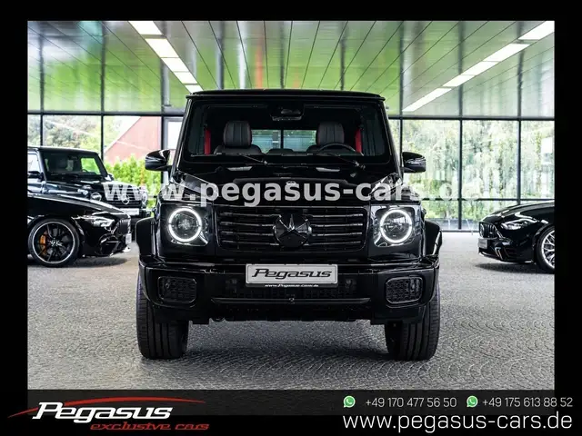 Mercedes-Benz G-Class view 3