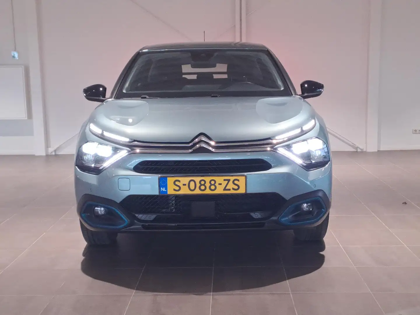 Citroen E-C4 Electric Feel 50 kWh | Camera | Climate control | Apple Car Bleu - 2