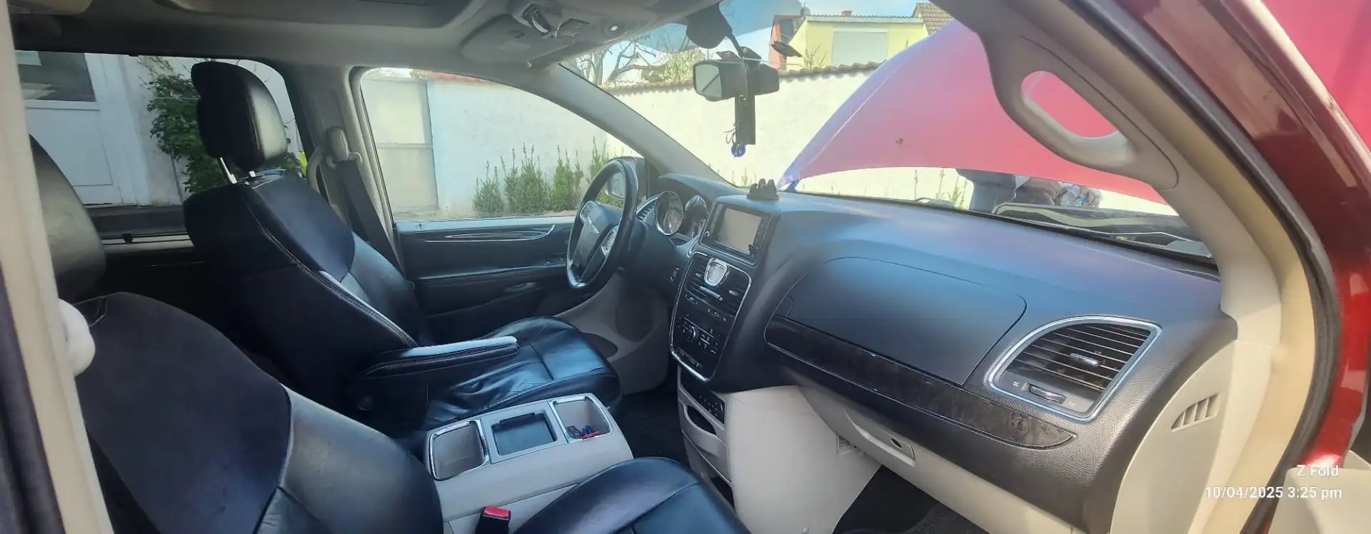 Chrysler Town & Country Rot - 2